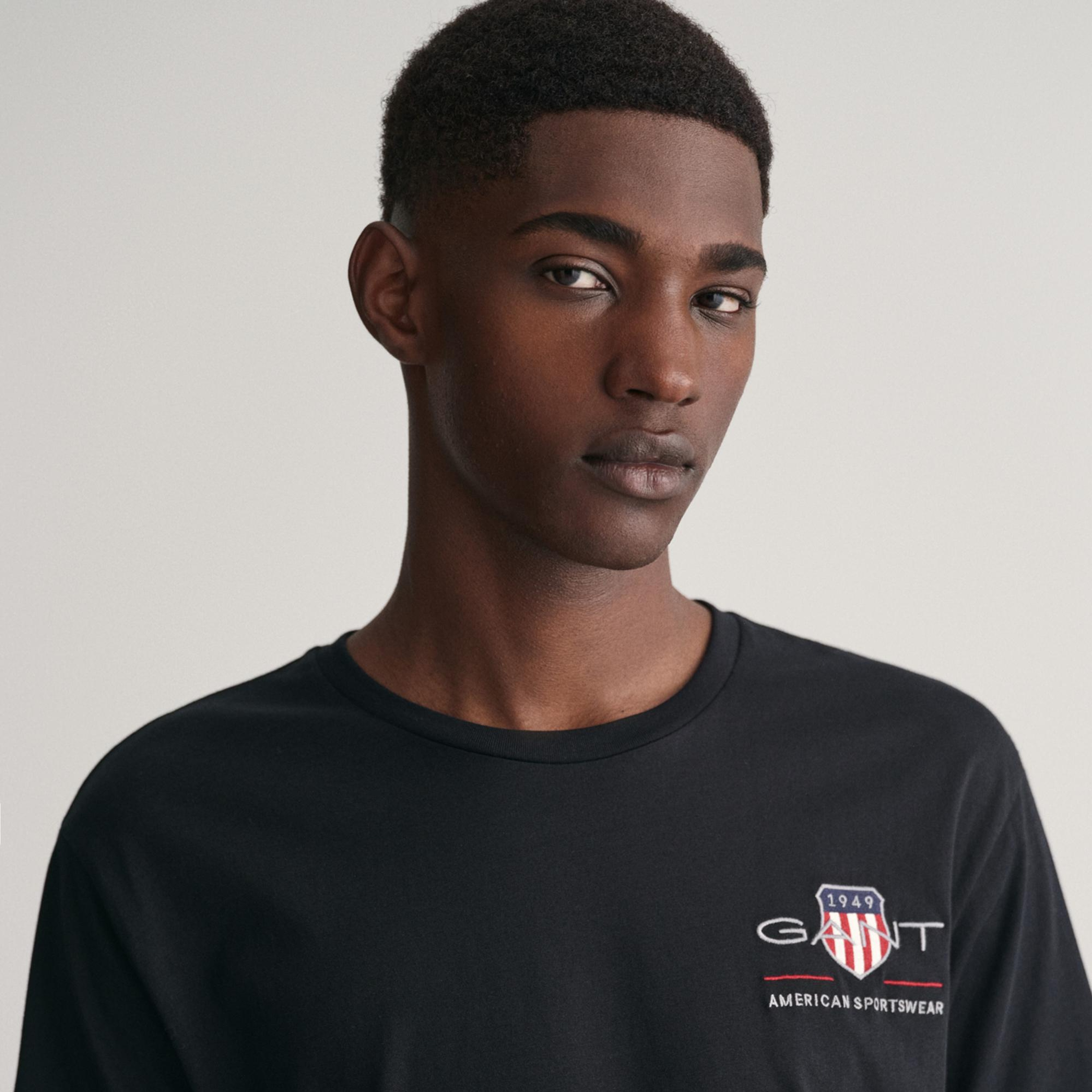 GANT Erkek Siyah Regular Fit Bisiklet Yaka Logolu T-shirt