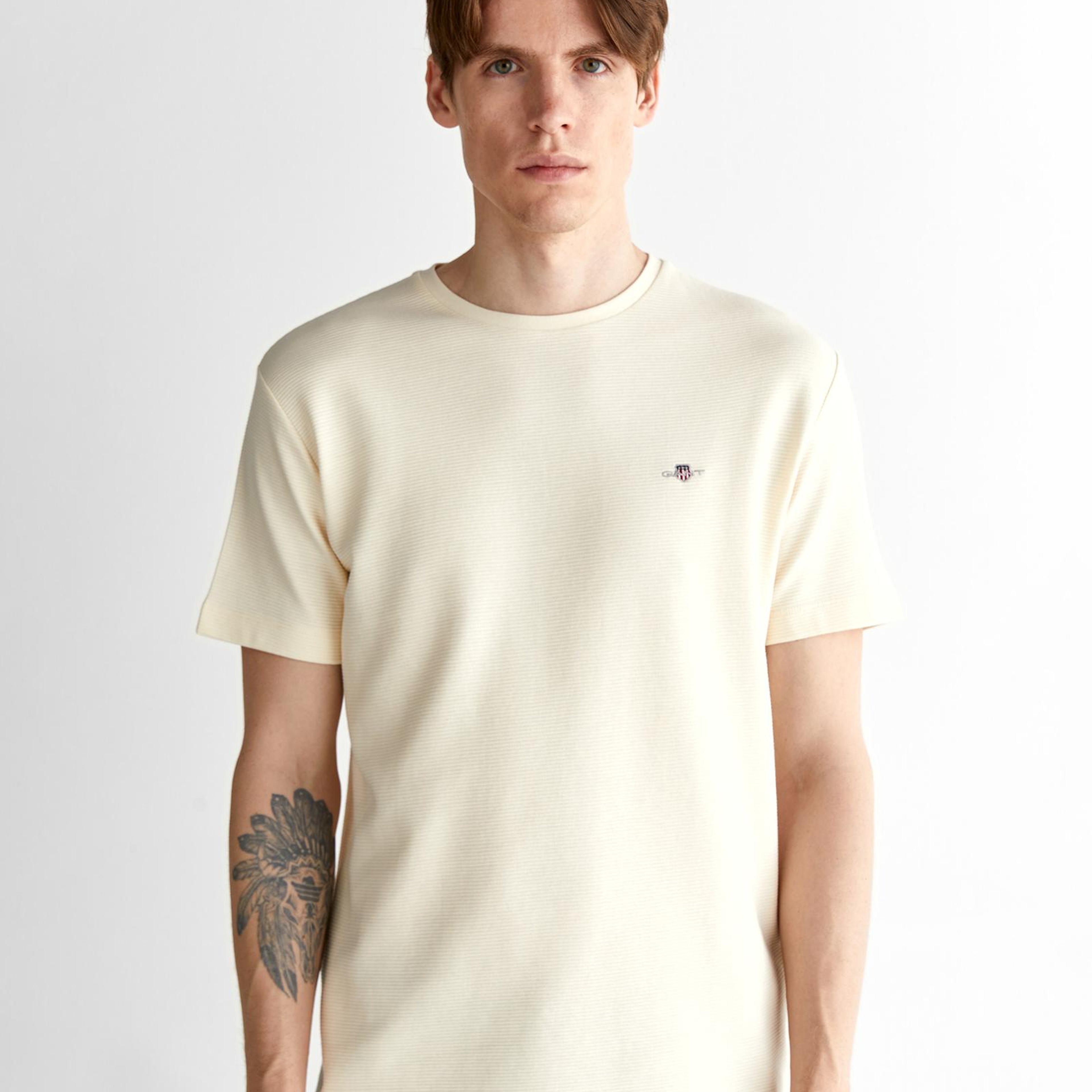 GANT Erkek Krem Bisiklet Yaka Regular Fit Logolu T-Shirt