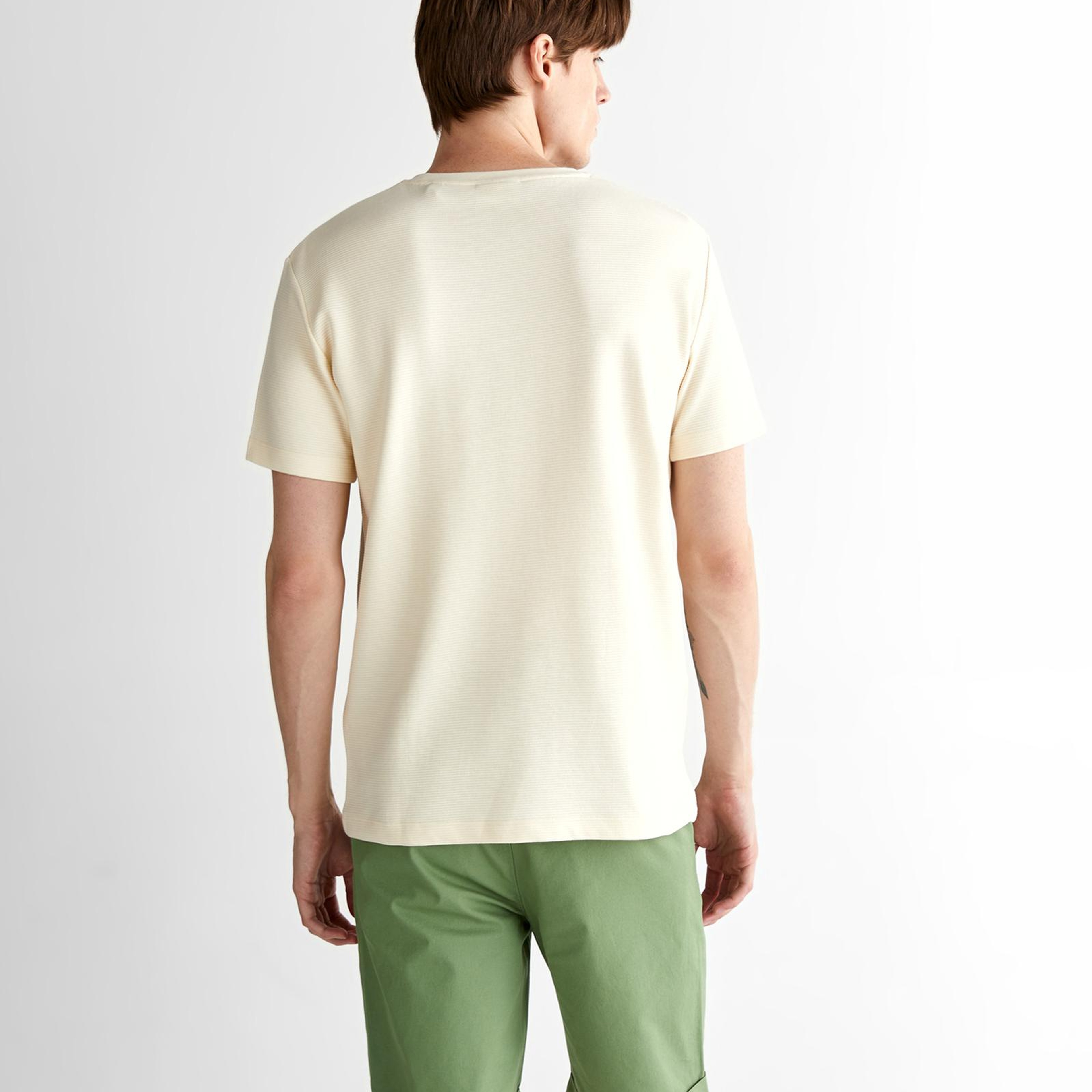 GANT Erkek Krem Bisiklet Yaka Regular Fit Logolu T-Shirt