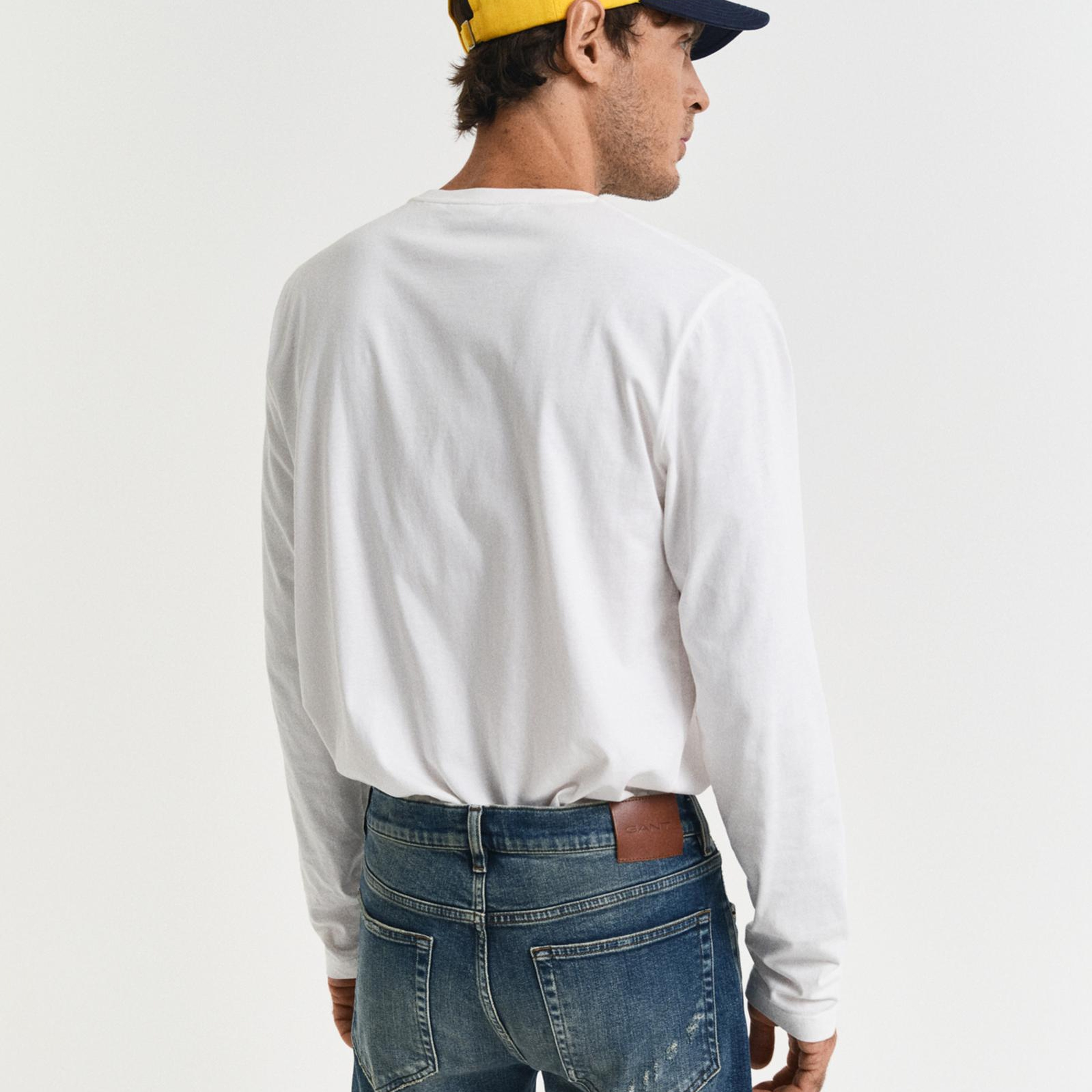 GANT Erkek Beyaz Regular Fit Bisiklet Yaka Uzun Kollu T-Shirt