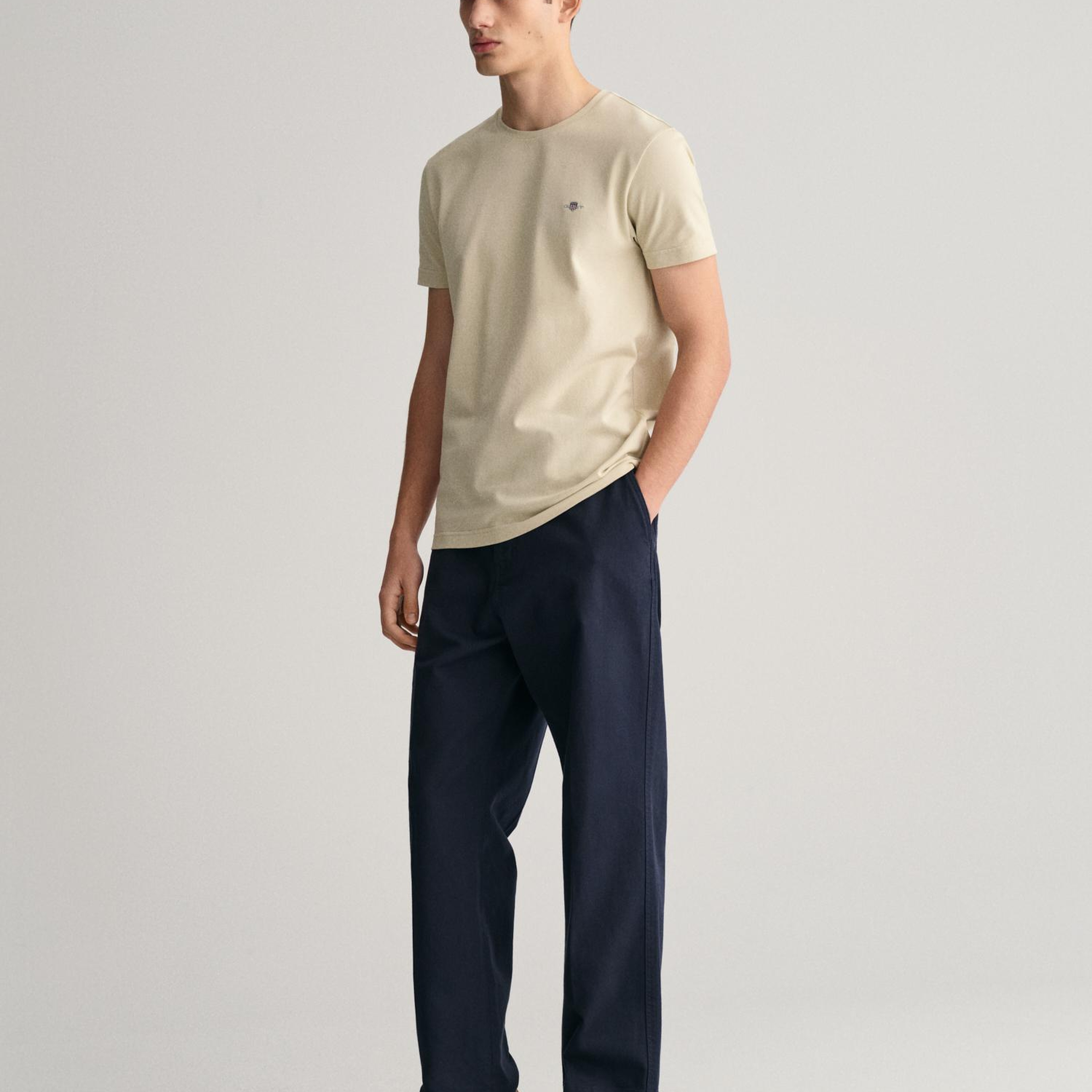GANT Erkek Bej Slim Fit Bisiklet Yaka T-Shirt