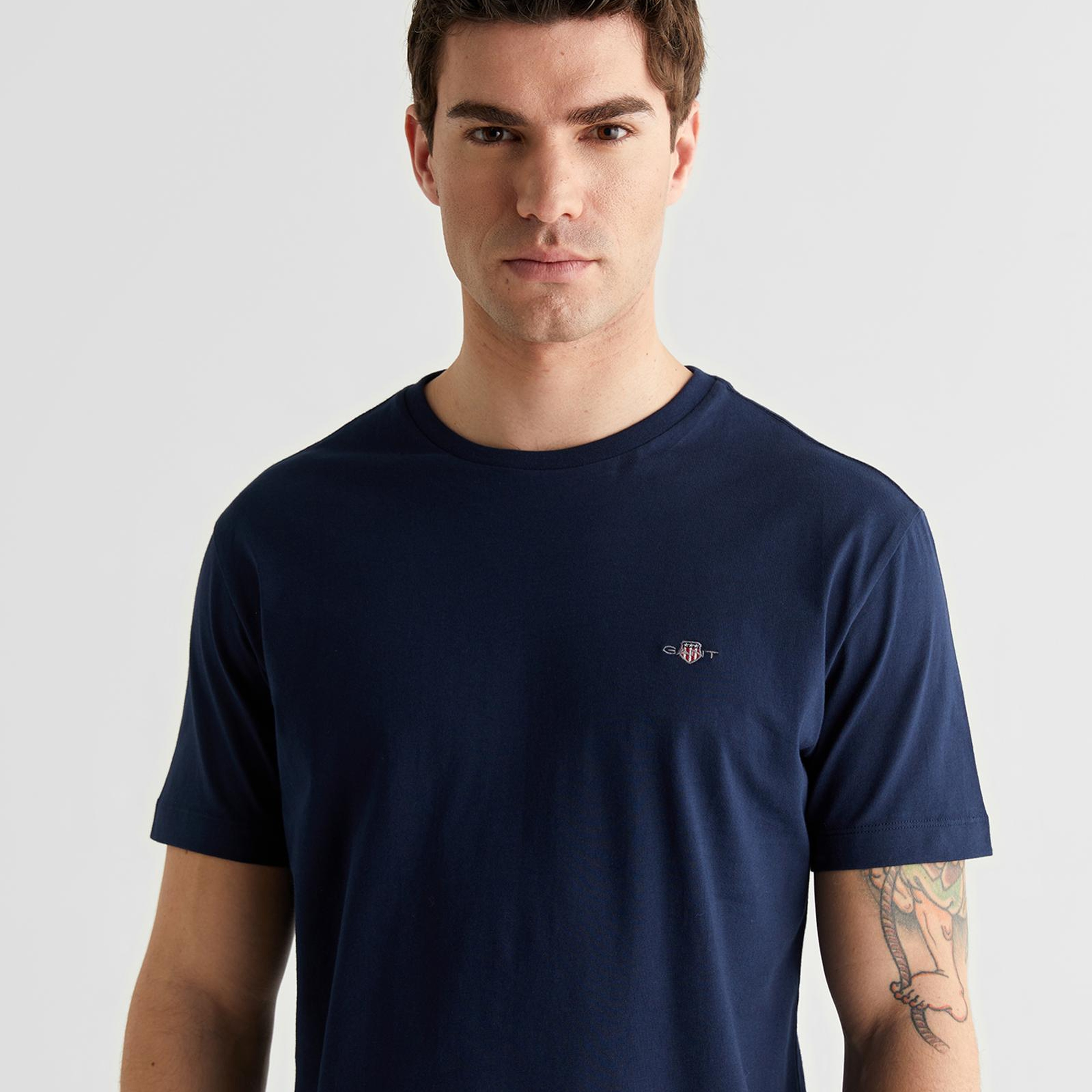 GANT Erkek Lacivert Bisiklet Yaka Regular Fit Logolu T-Shirt