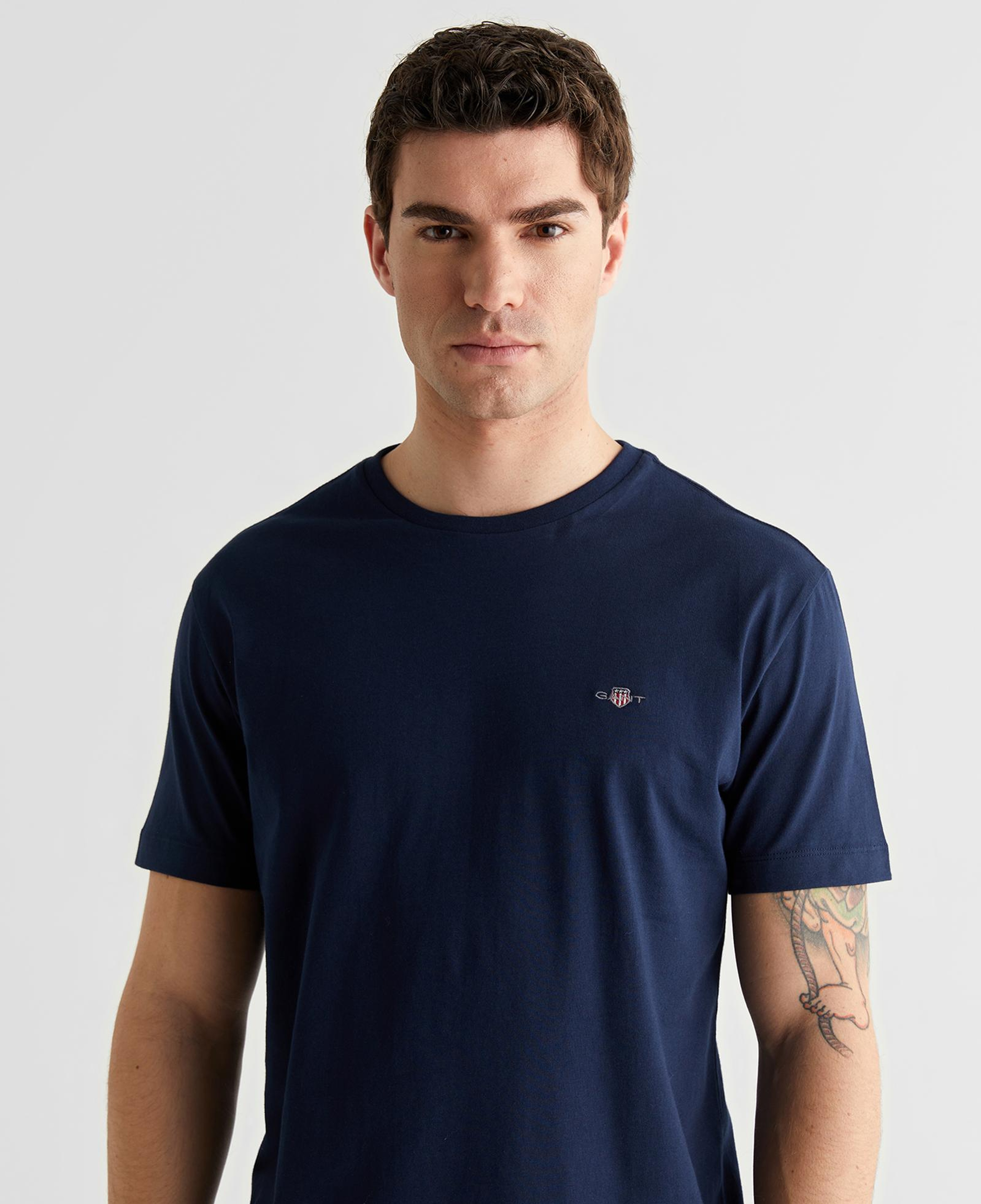 GANT Erkek Lacivert Bisiklet Yaka Regular Fit Logolu T-Shirt