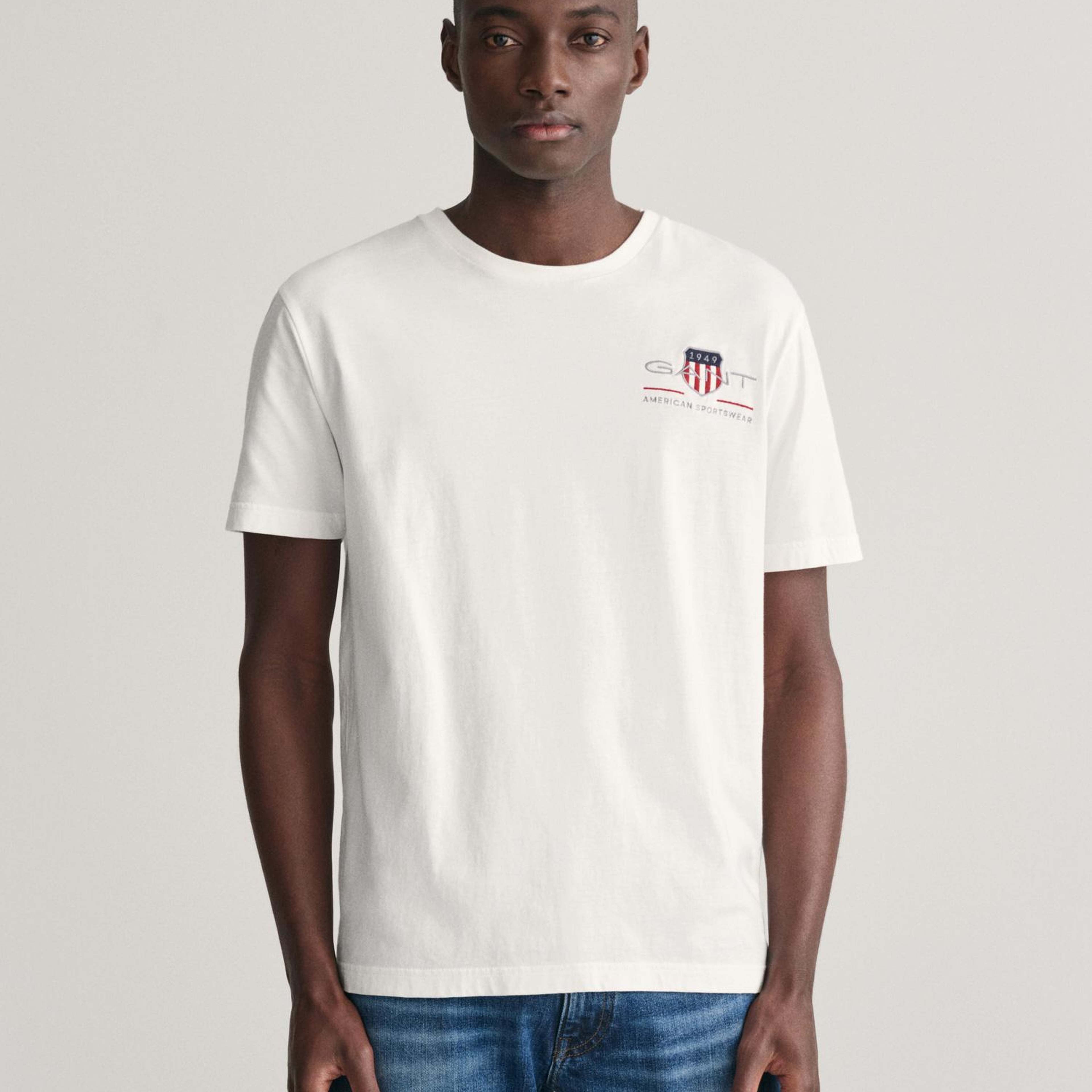GANT Erkek Beyaz Regular Fit Bisiklet Yaka Logolu T-shirt