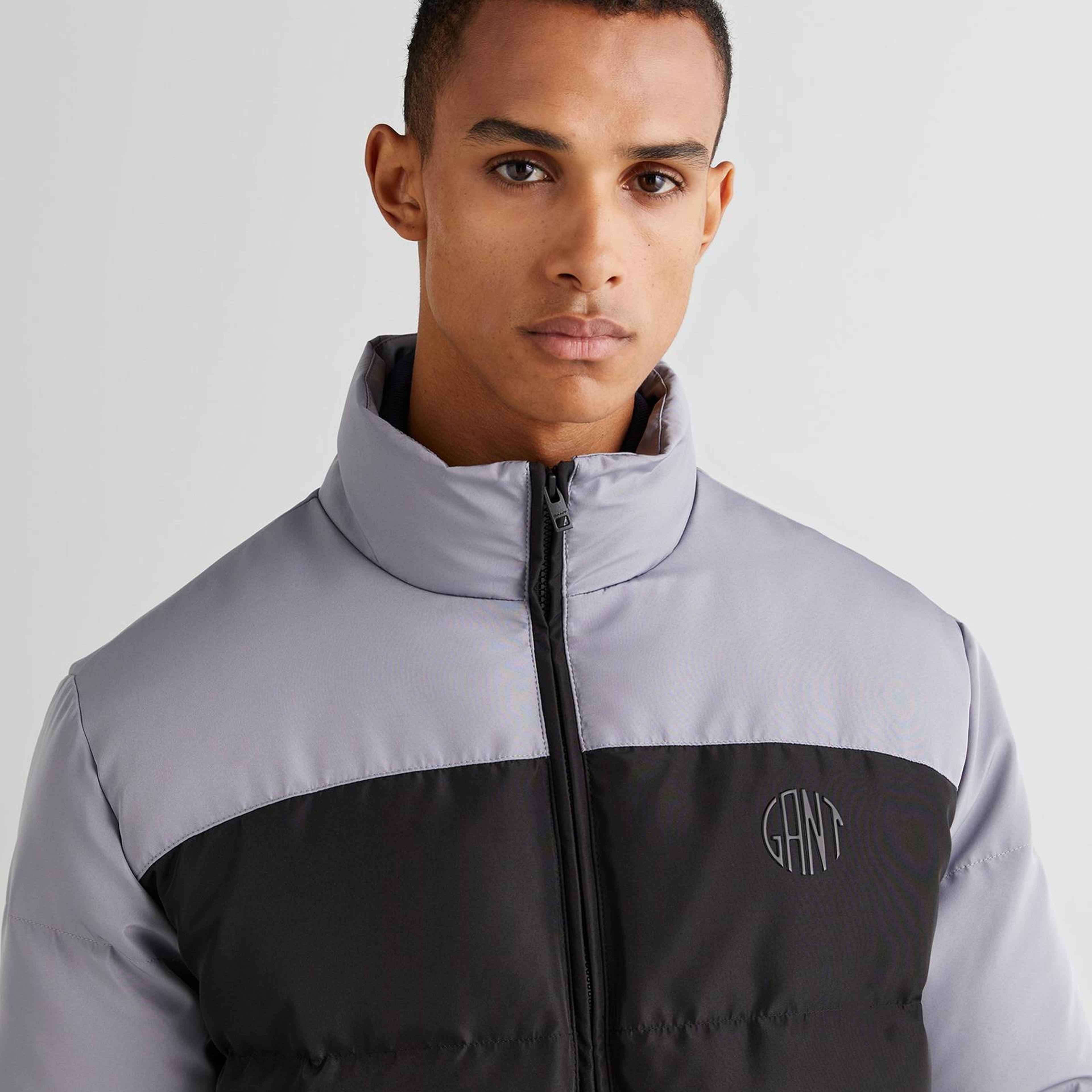 GANT Erkek Siyah Dik Yaka Logolu Mont