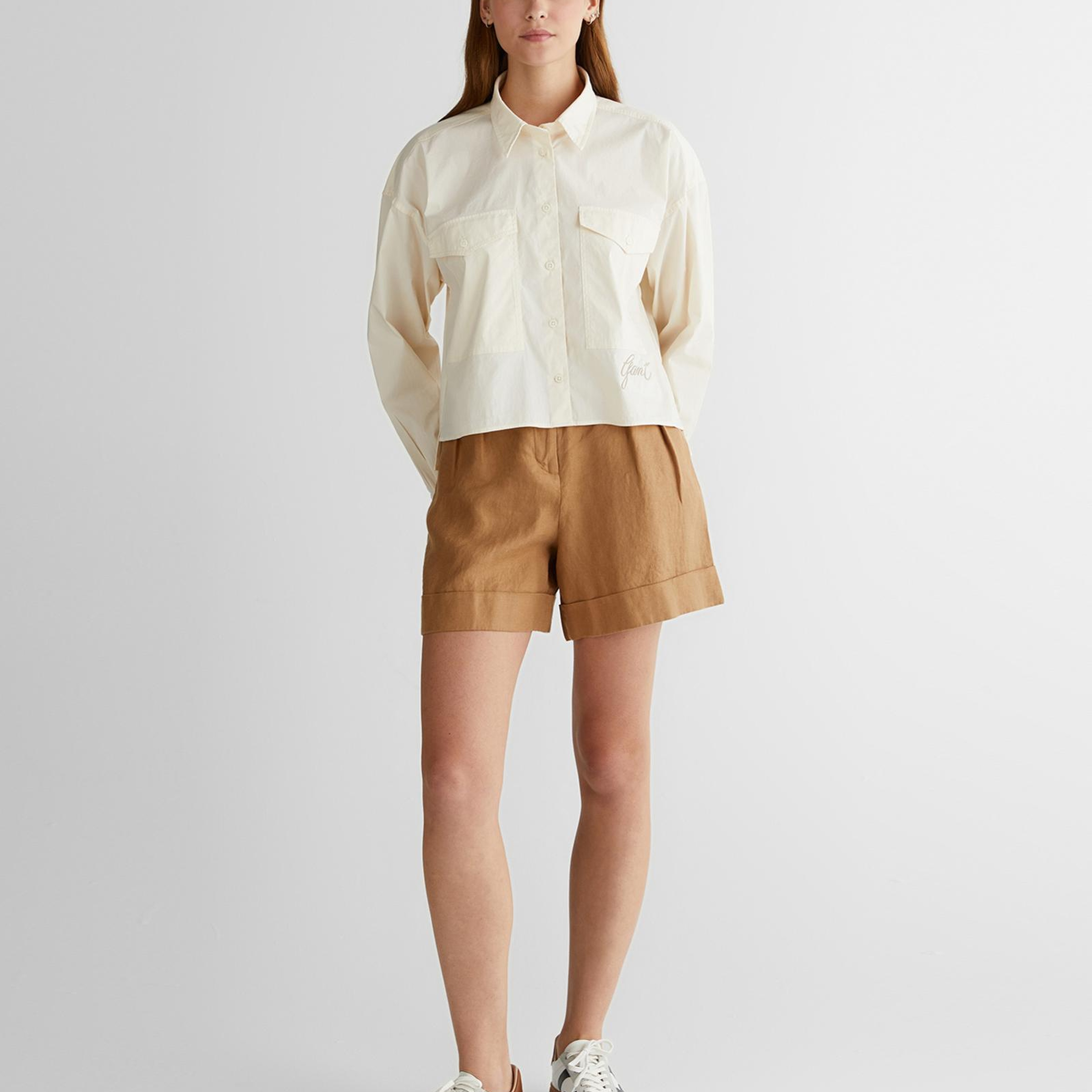 GANT Kadın Krem Klasik Yaka Logolu Gömlek