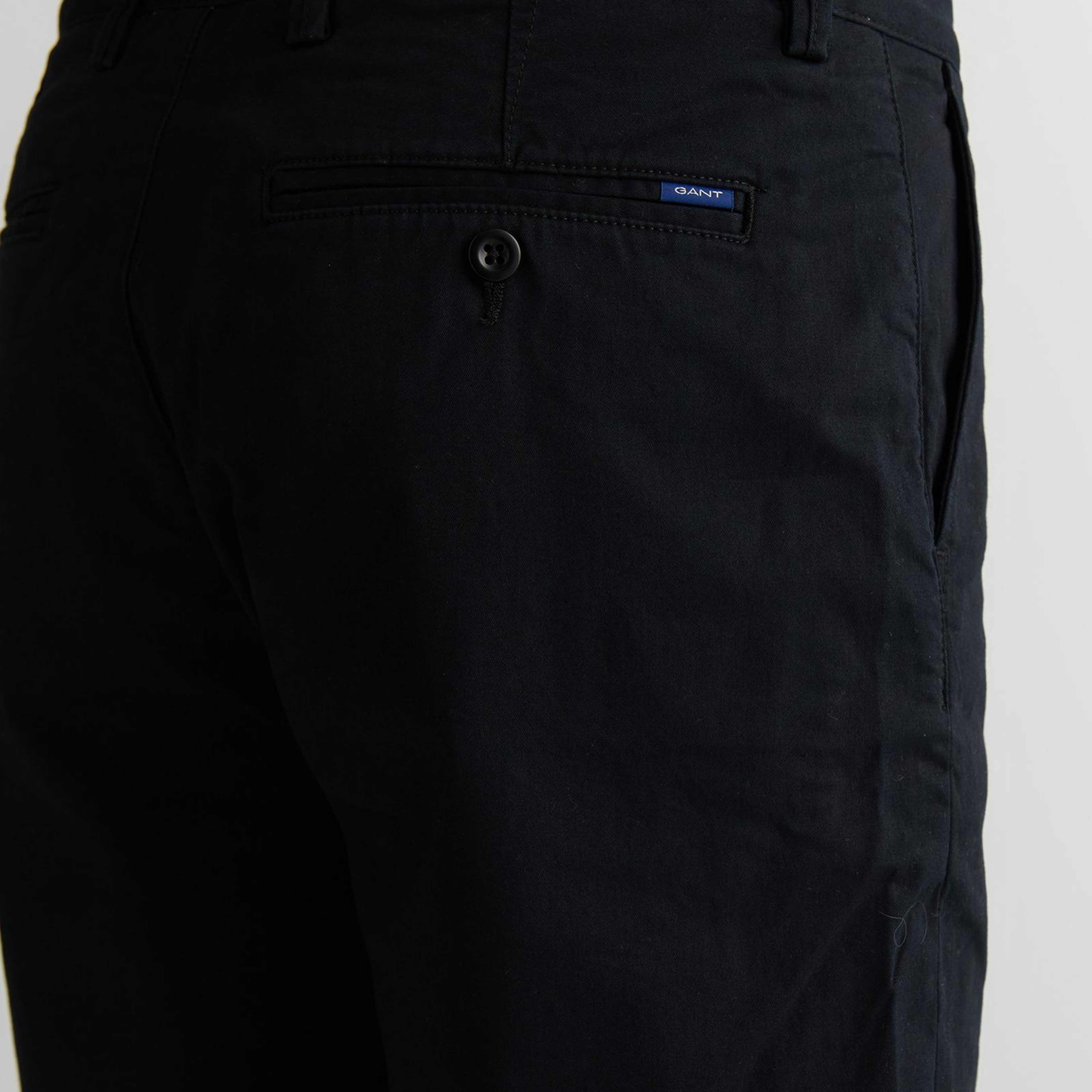 GANT Erkek Siyah Slim Fit Şort