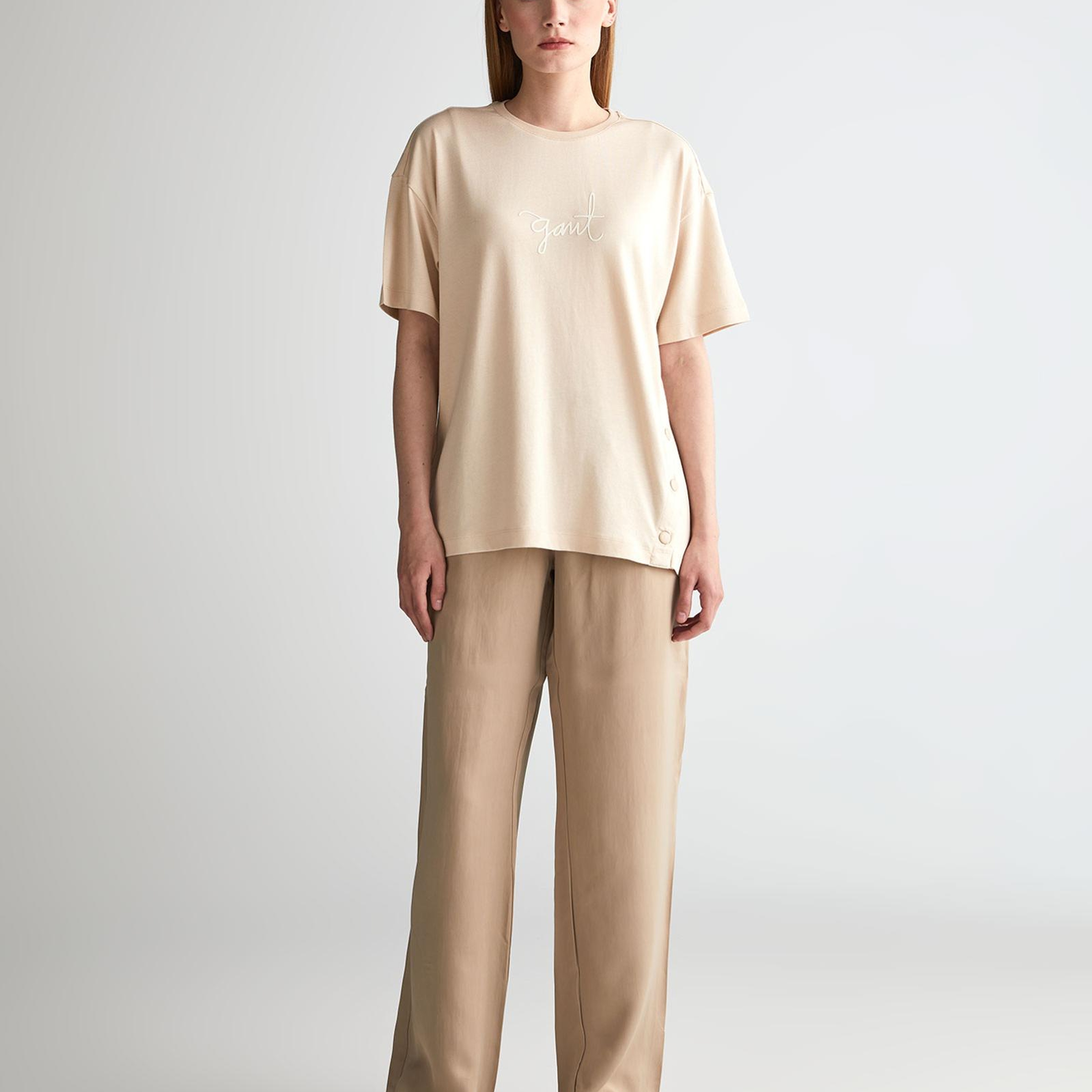 GANT Kadın Krem Oversize Fit T-Shirt