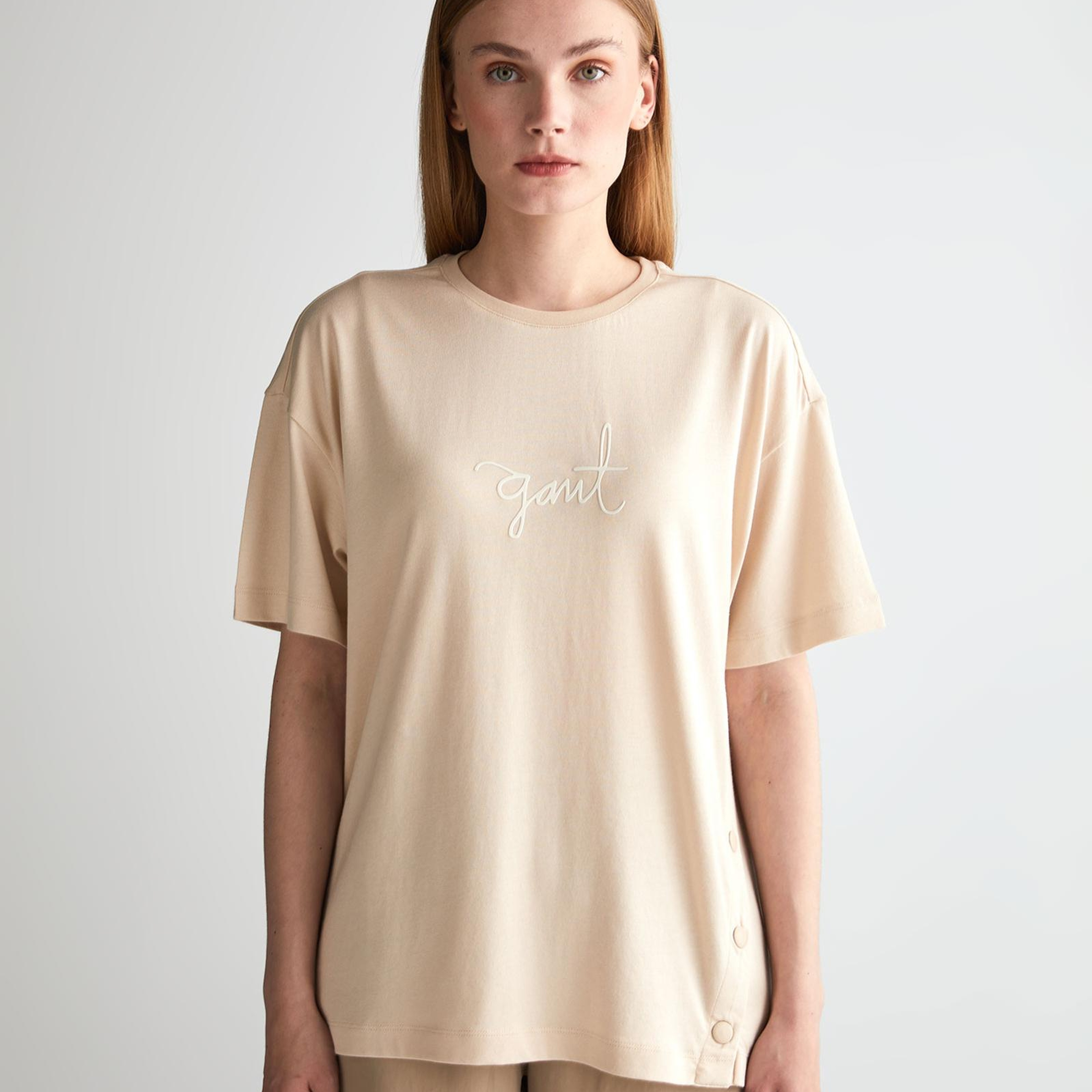 GANT Kadın Krem Oversize Fit T-Shirt