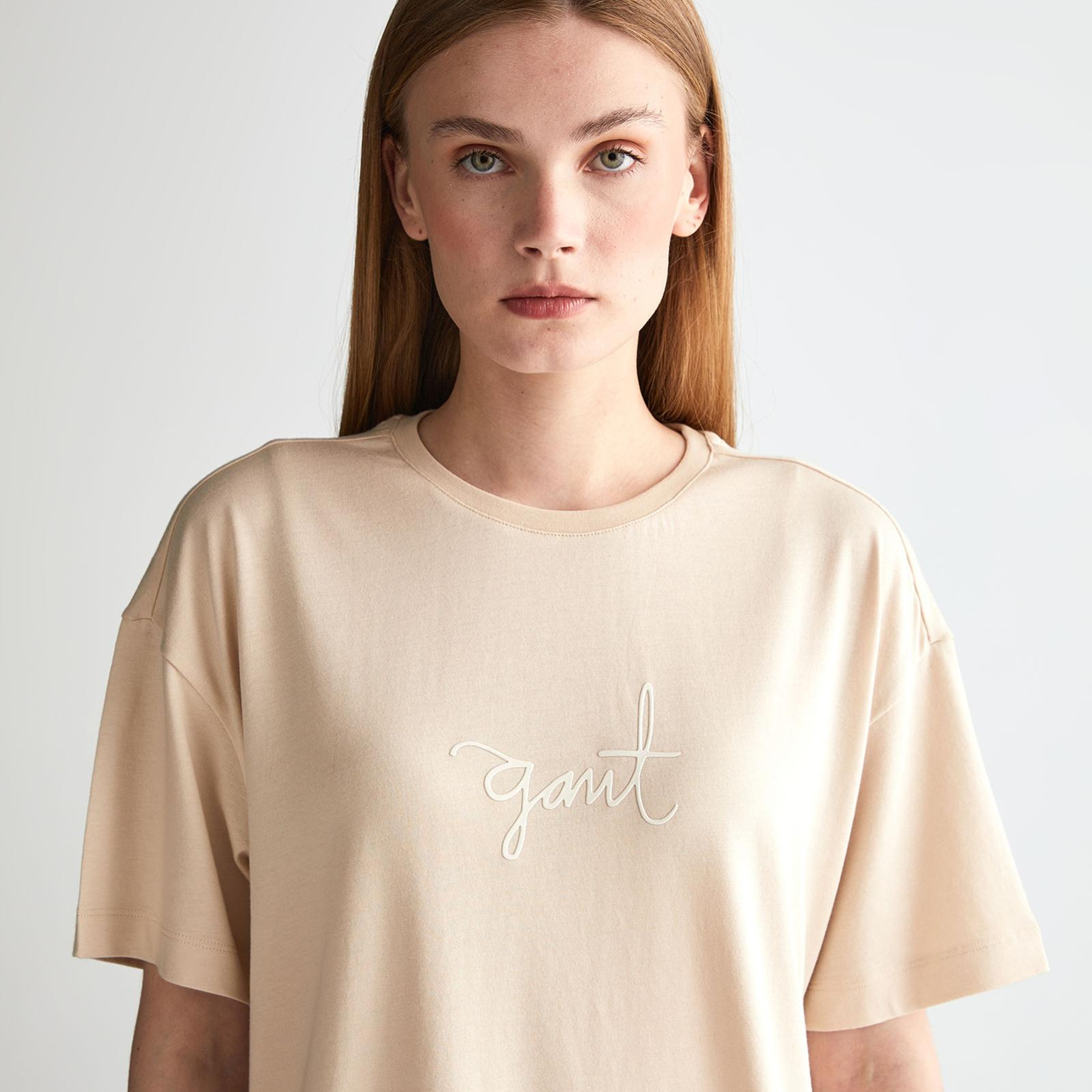 GANT Kadın Krem Oversize Fit T-Shirt