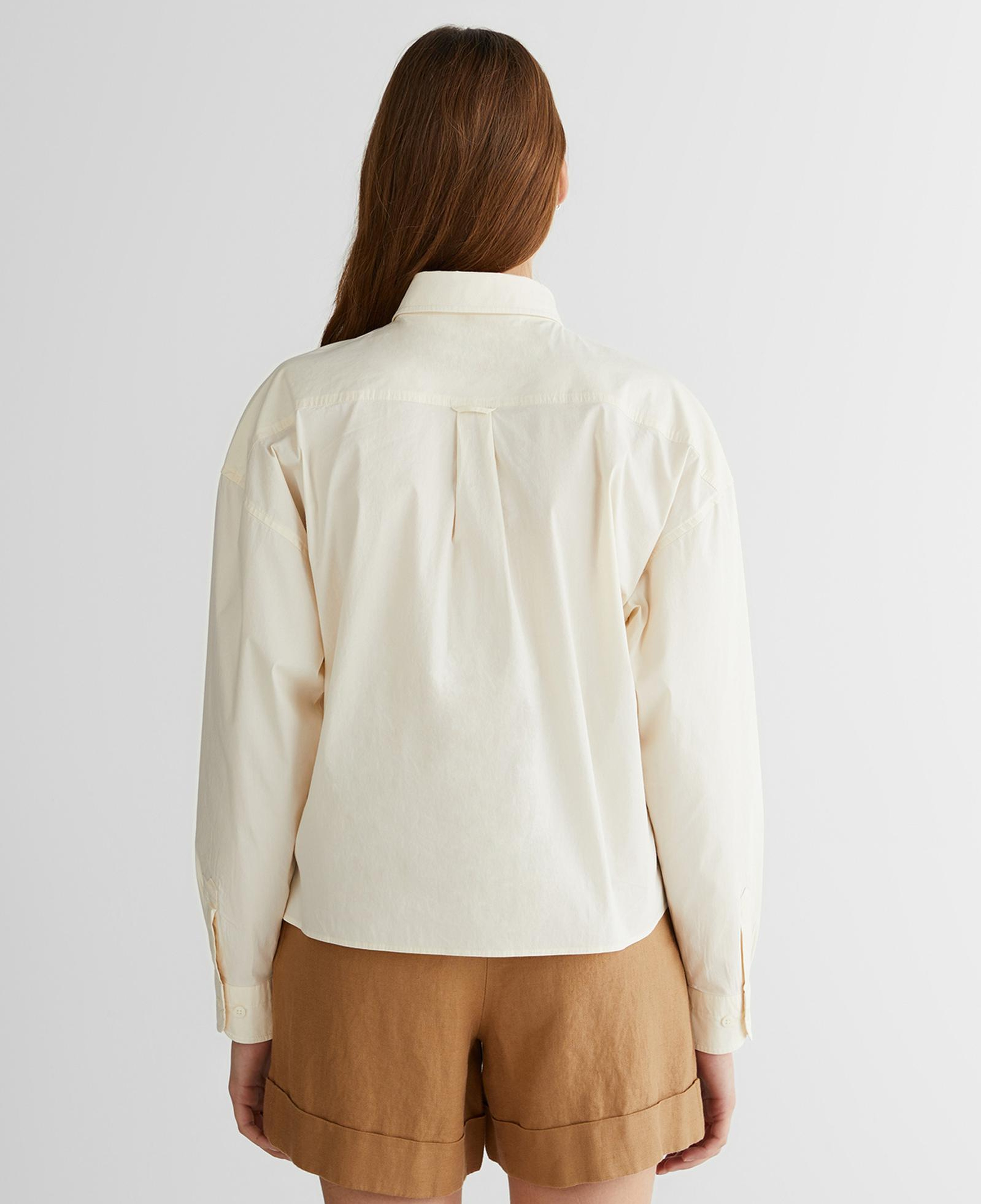 GANT Kadın Krem Klasik Yaka Logolu Gömlek