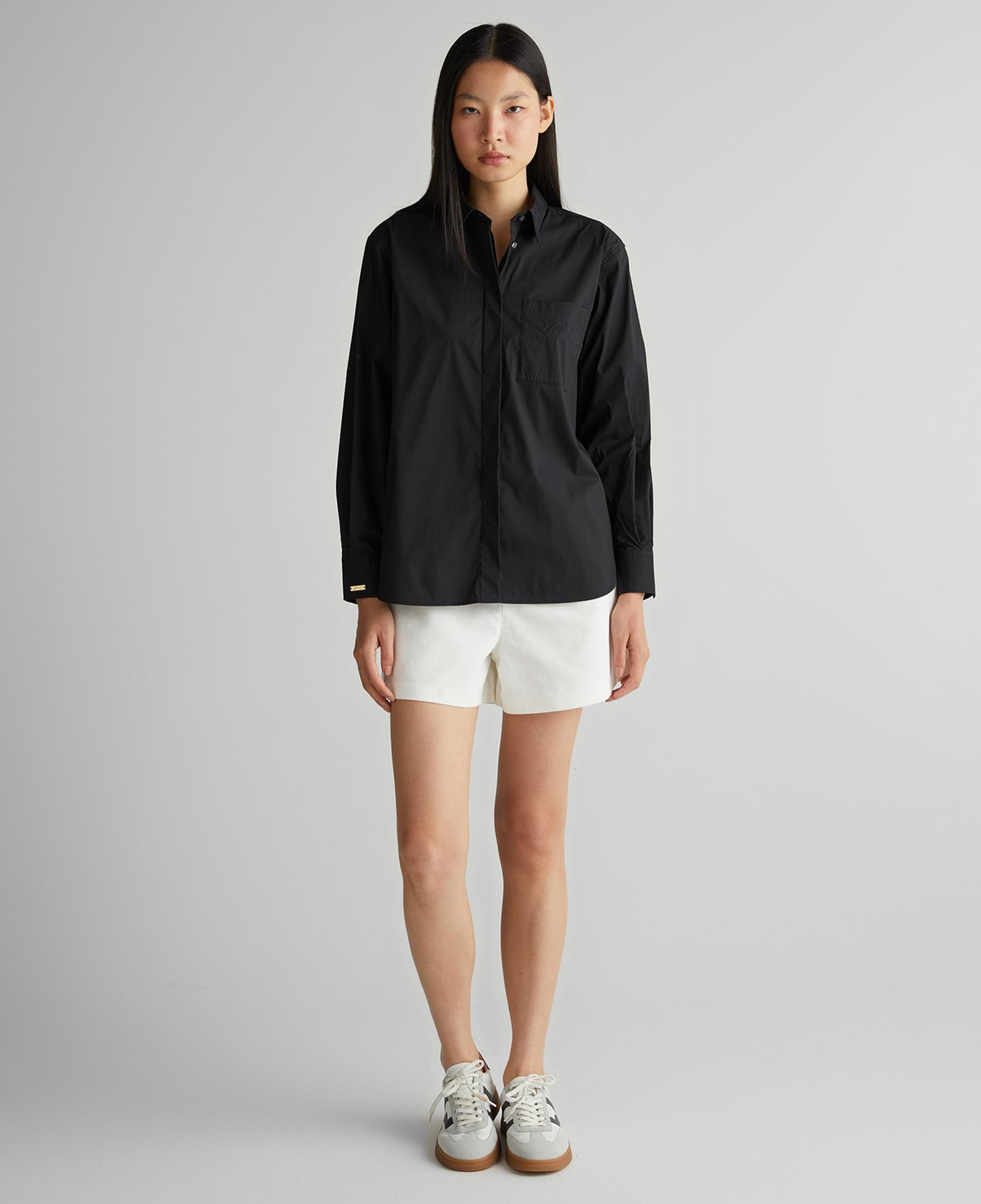 GANT Kadın Siyah Klasik Yaka Gömlek