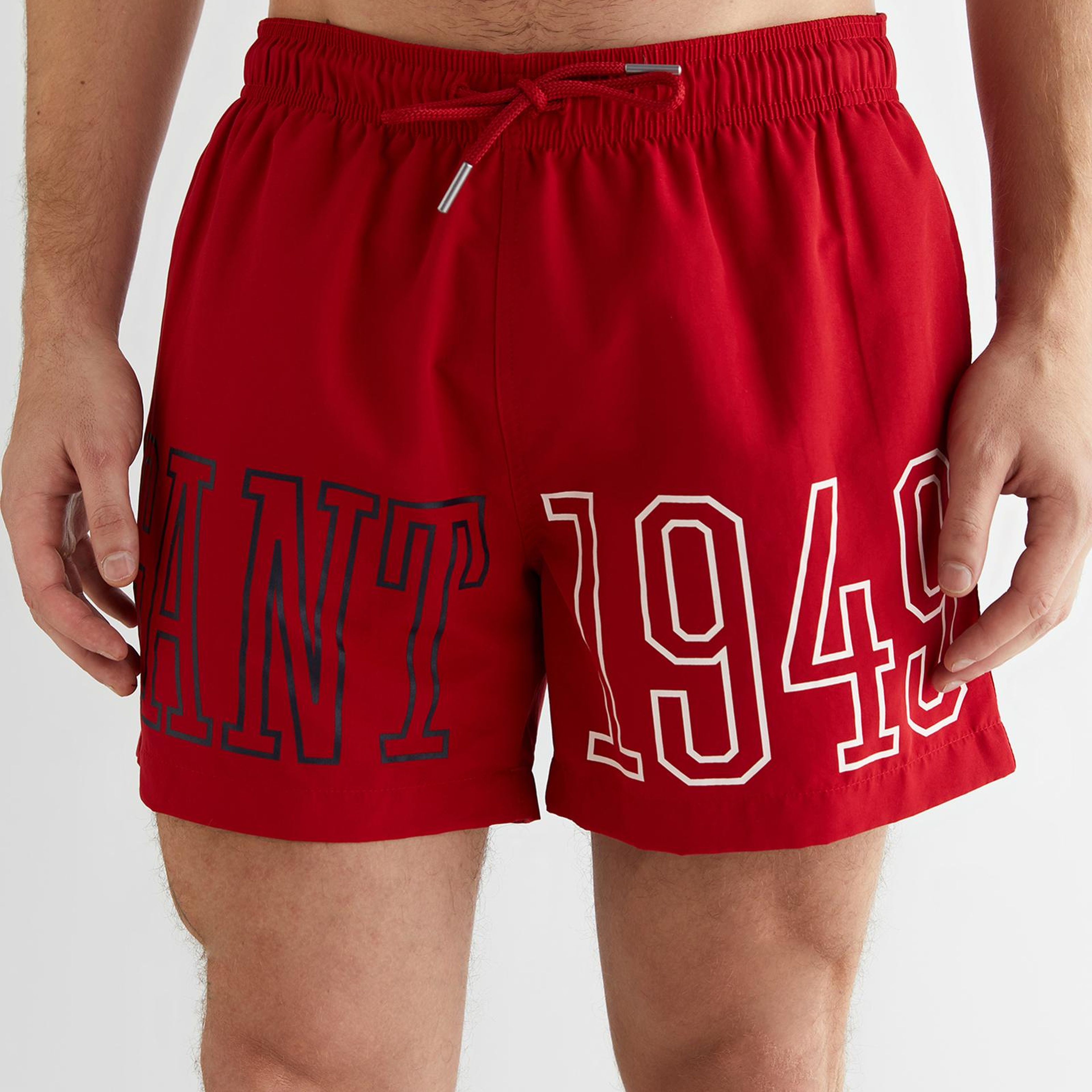 GANT Erkek Kırmızı Regular Fit Logolu Mayo Şort