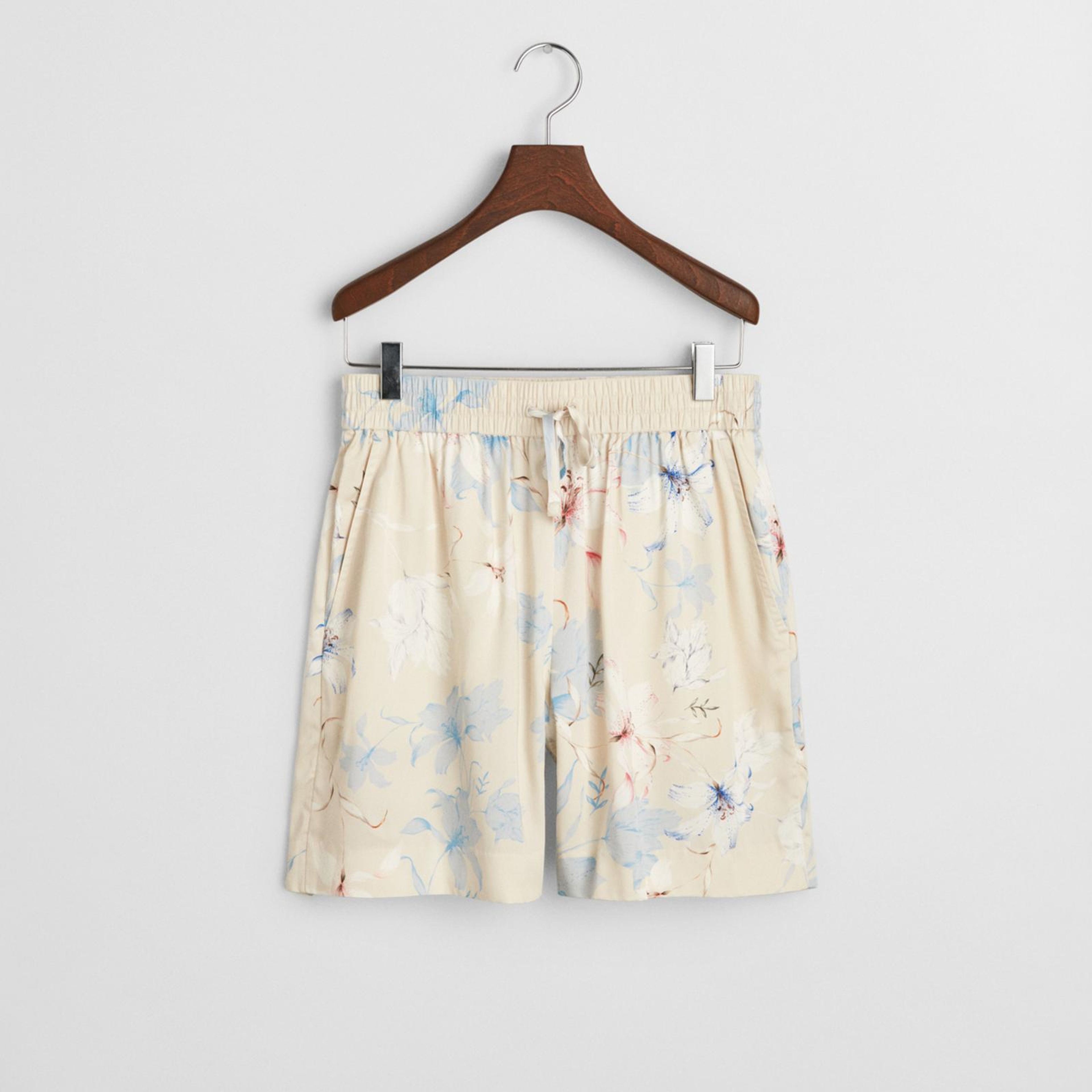 GANT Kadın Krem Relaxed Fit Desenli Şort