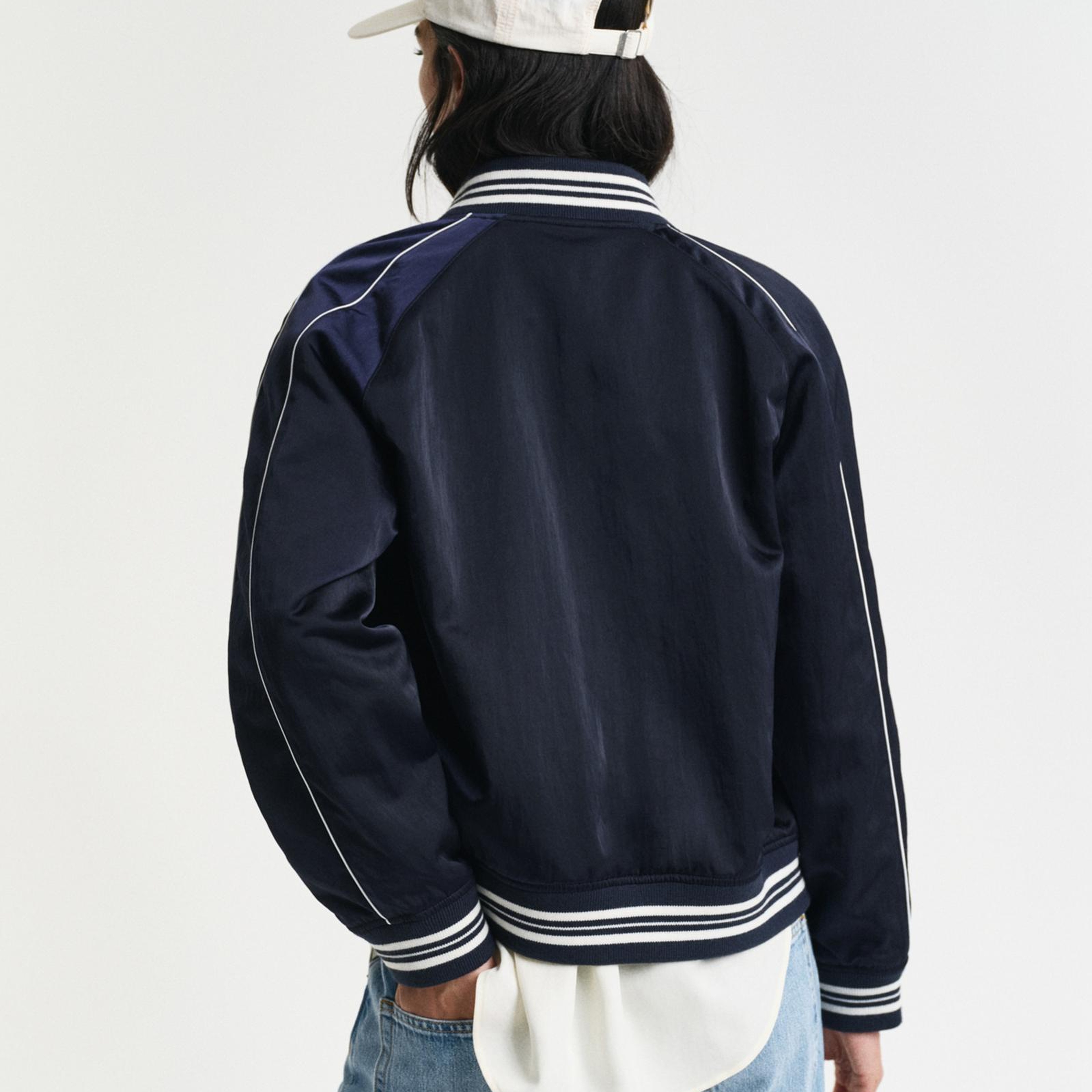 GANT Kadın Lacivert Regular Fit Hakim Yaka Logolu Bomber Ceket