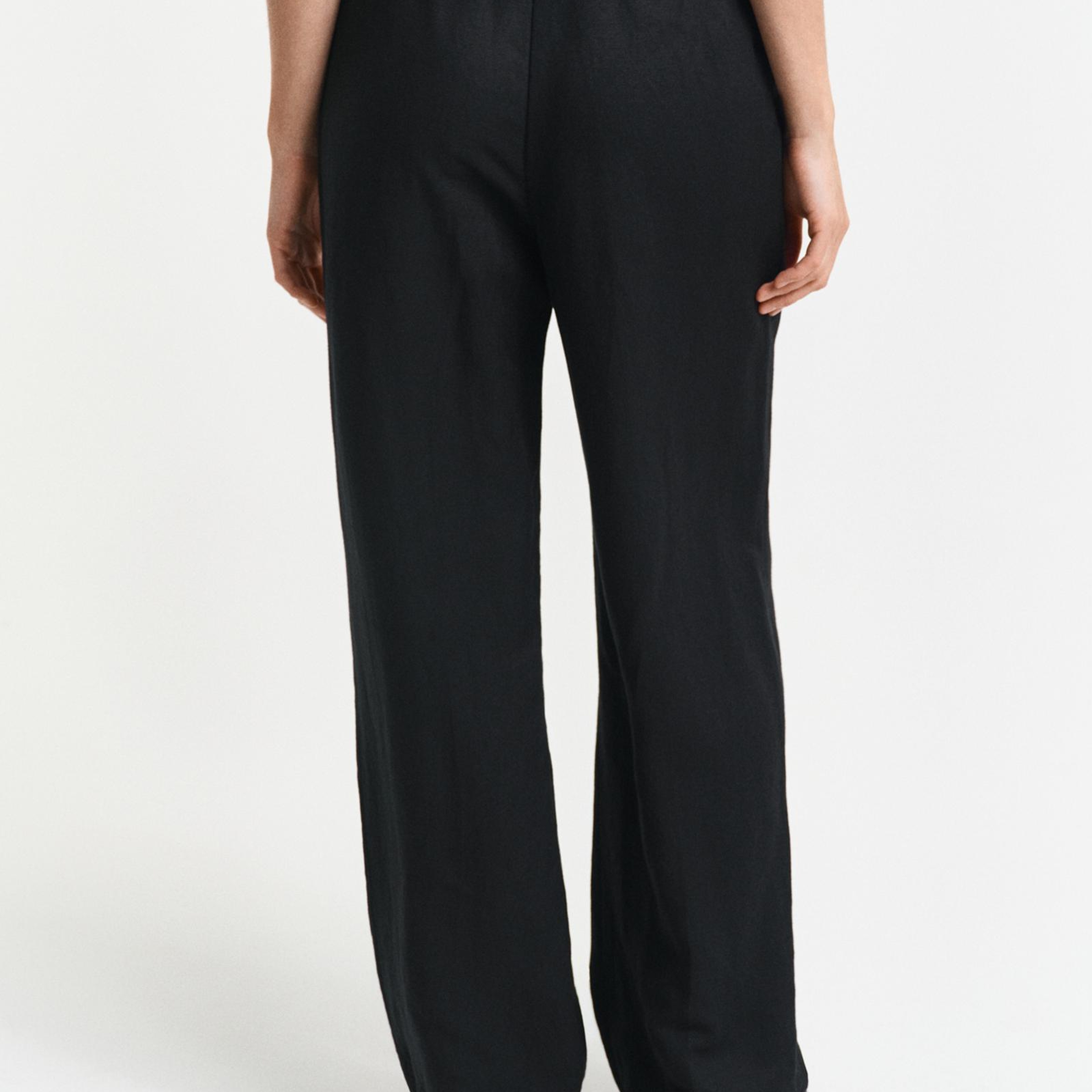 GANT Kadın Siyah Relaxed Fit Pantolon