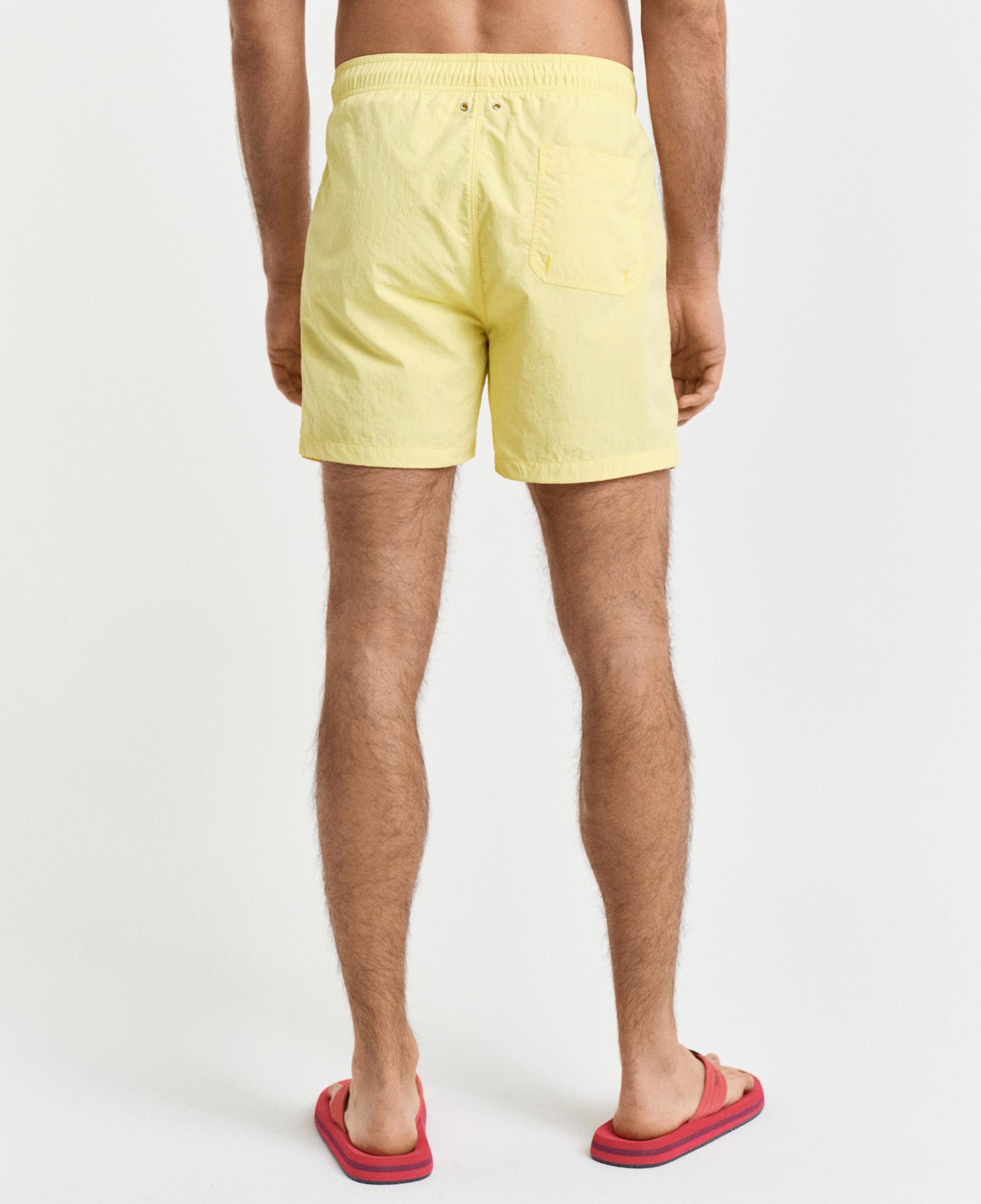 GANT Erkek Sarı Regular Fit Mayo Şort
