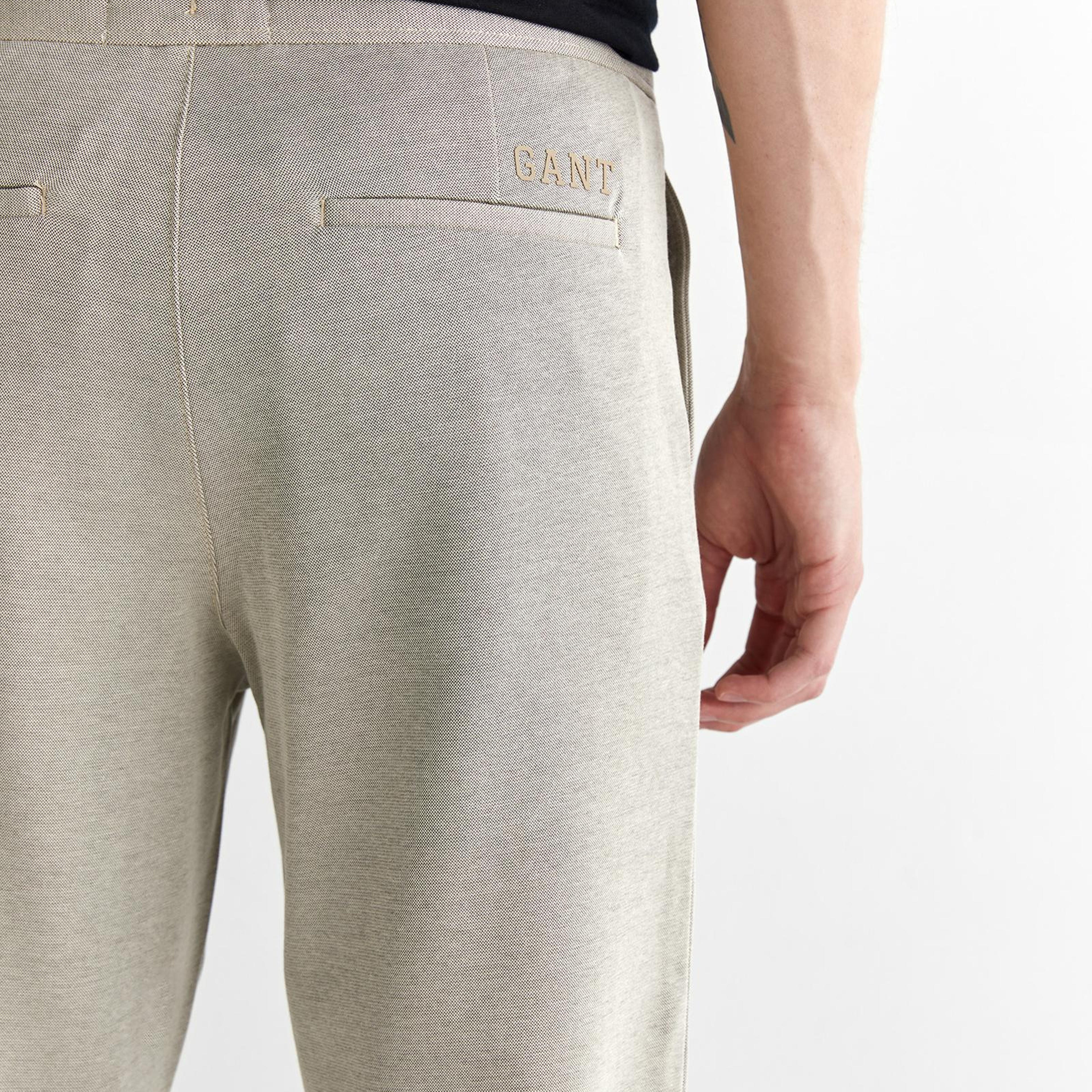 GANT Erkek Bej Jogger Fit Pantolon