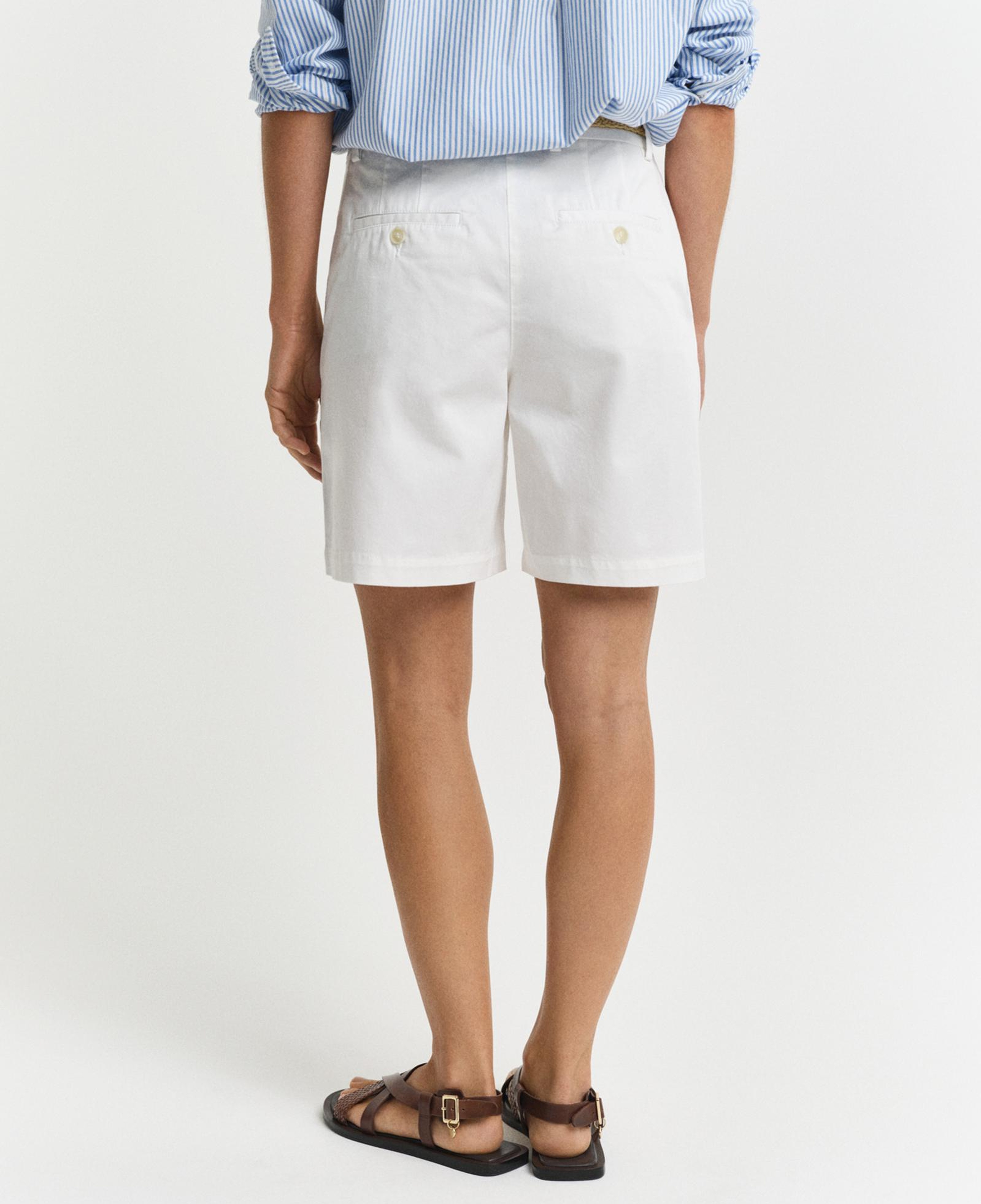 GANT Kadın Beyaz Regular Fit Şort