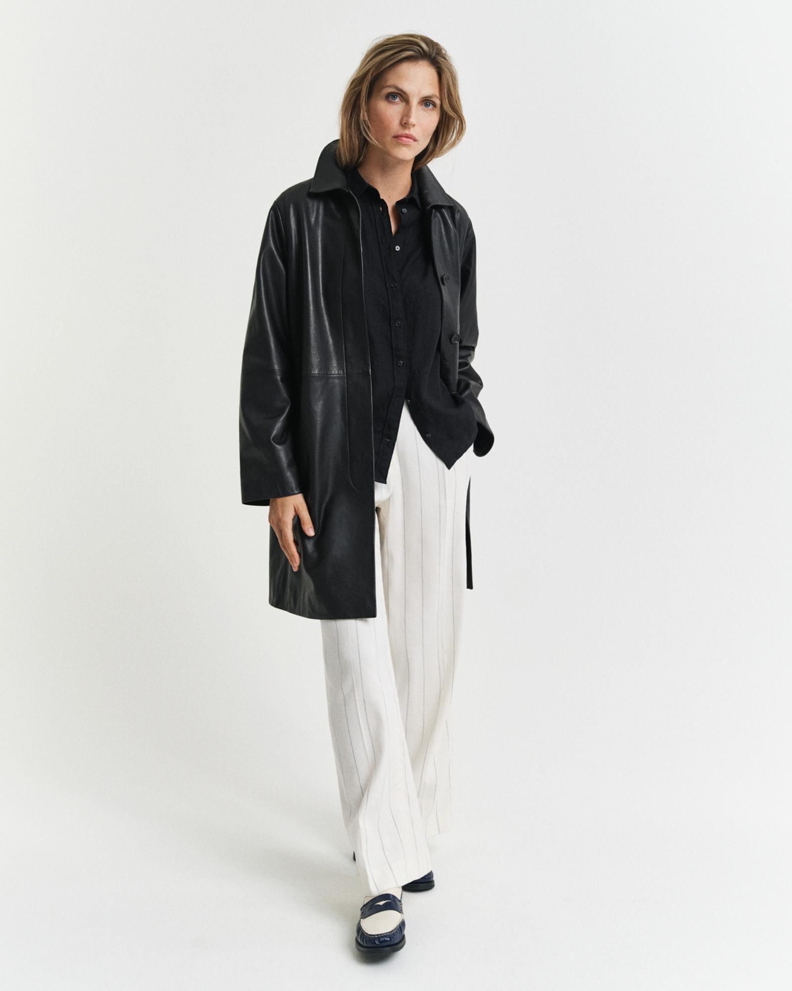 GANT Kadın Siyah Regular Fit Klasik Yaka Gömlek