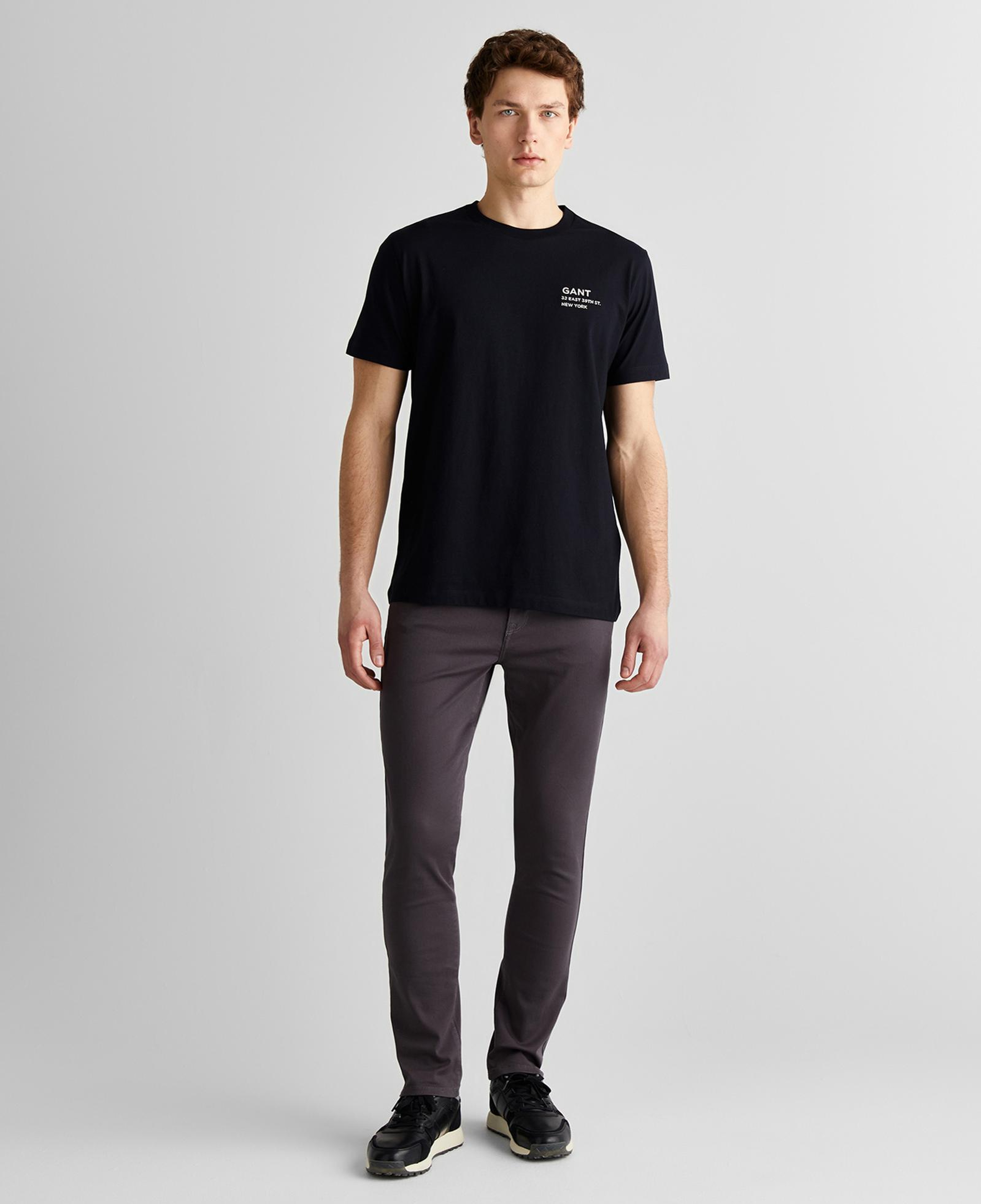 GANT Erkek Siyah Regular Fit Bisiklet Yaka Logolu T-Shirt