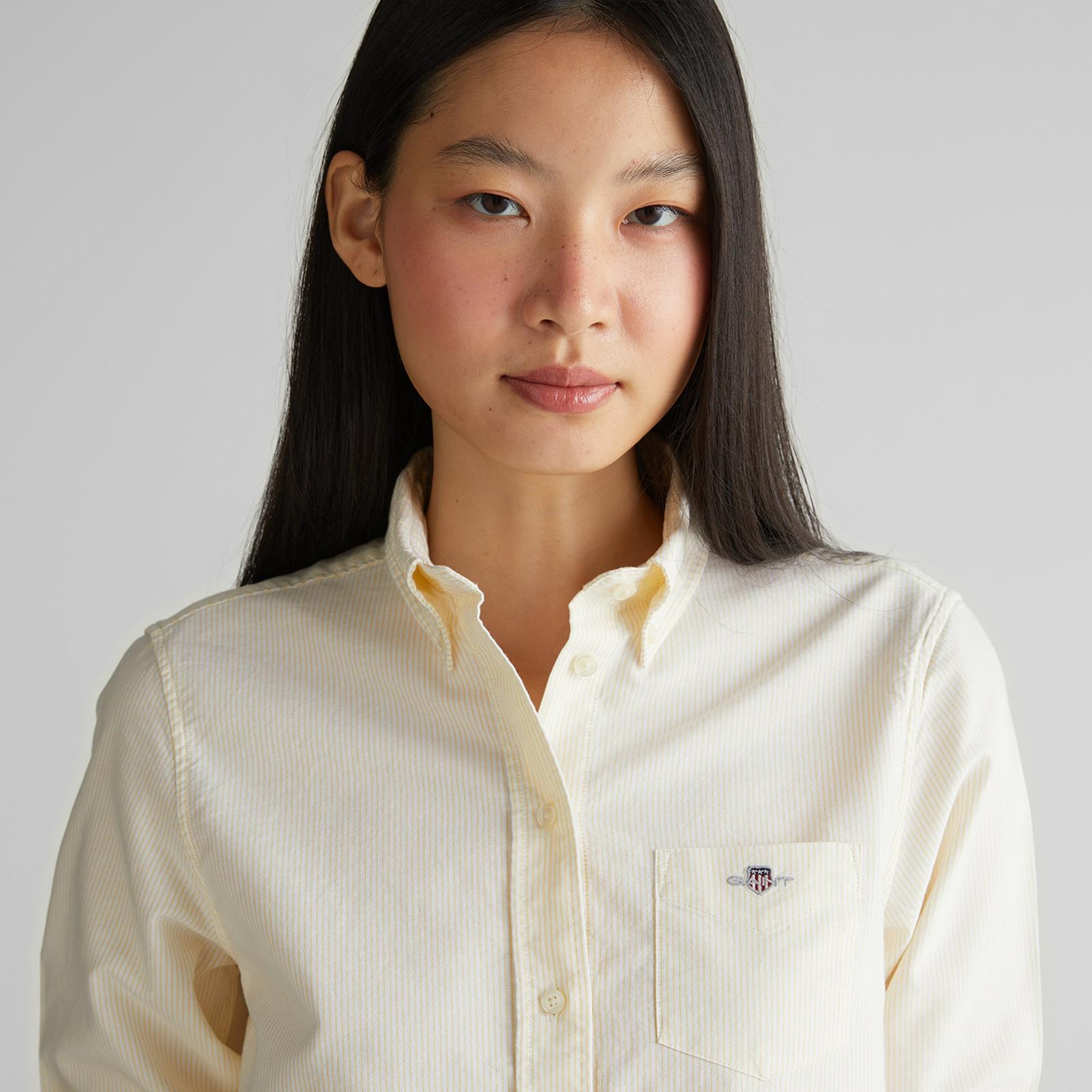 GANT Kadın Sarı Regular Fit Düğmeli Yaka Çizgili Gömlek