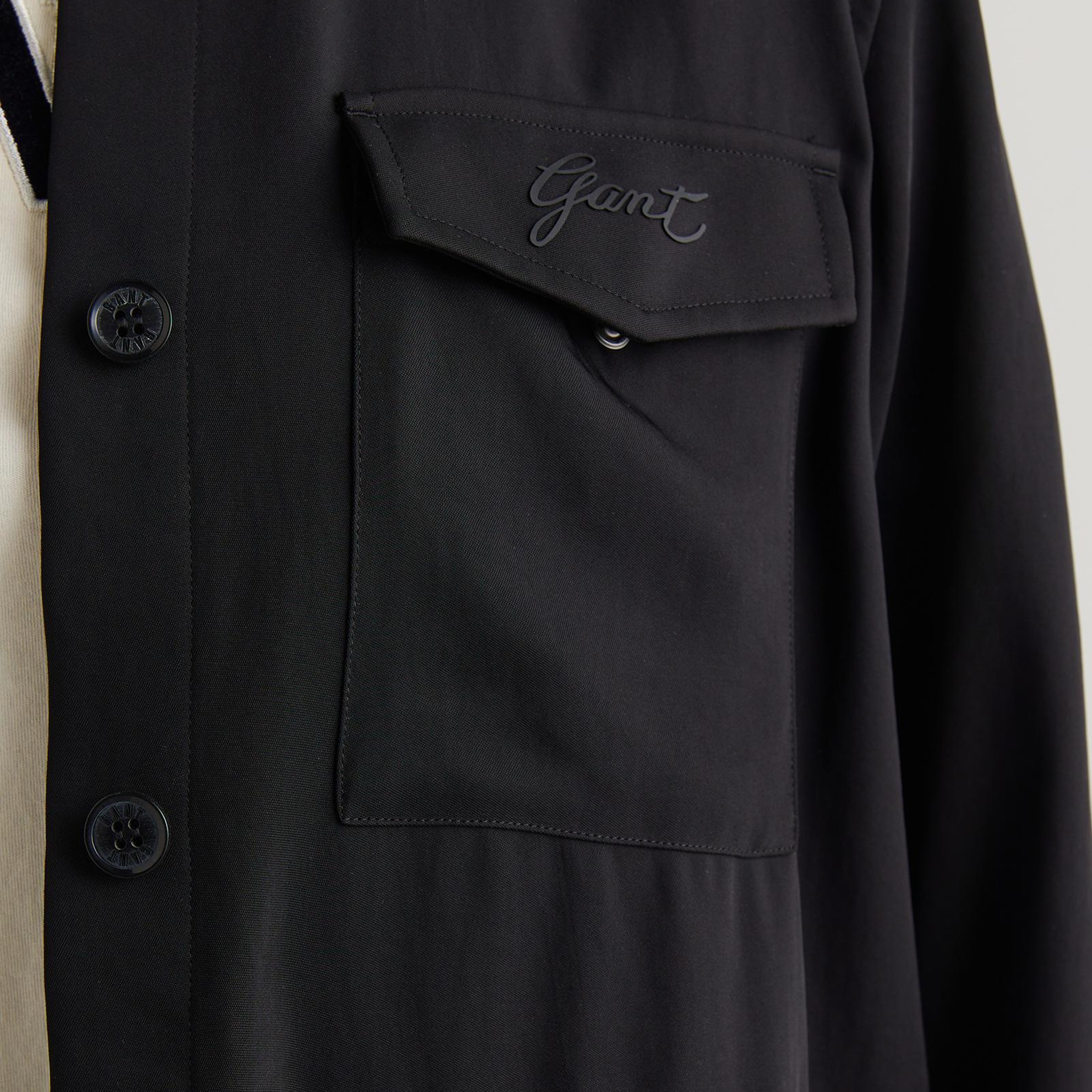 GANT Kadın Siyah Regular Fit Logolu Gömlek