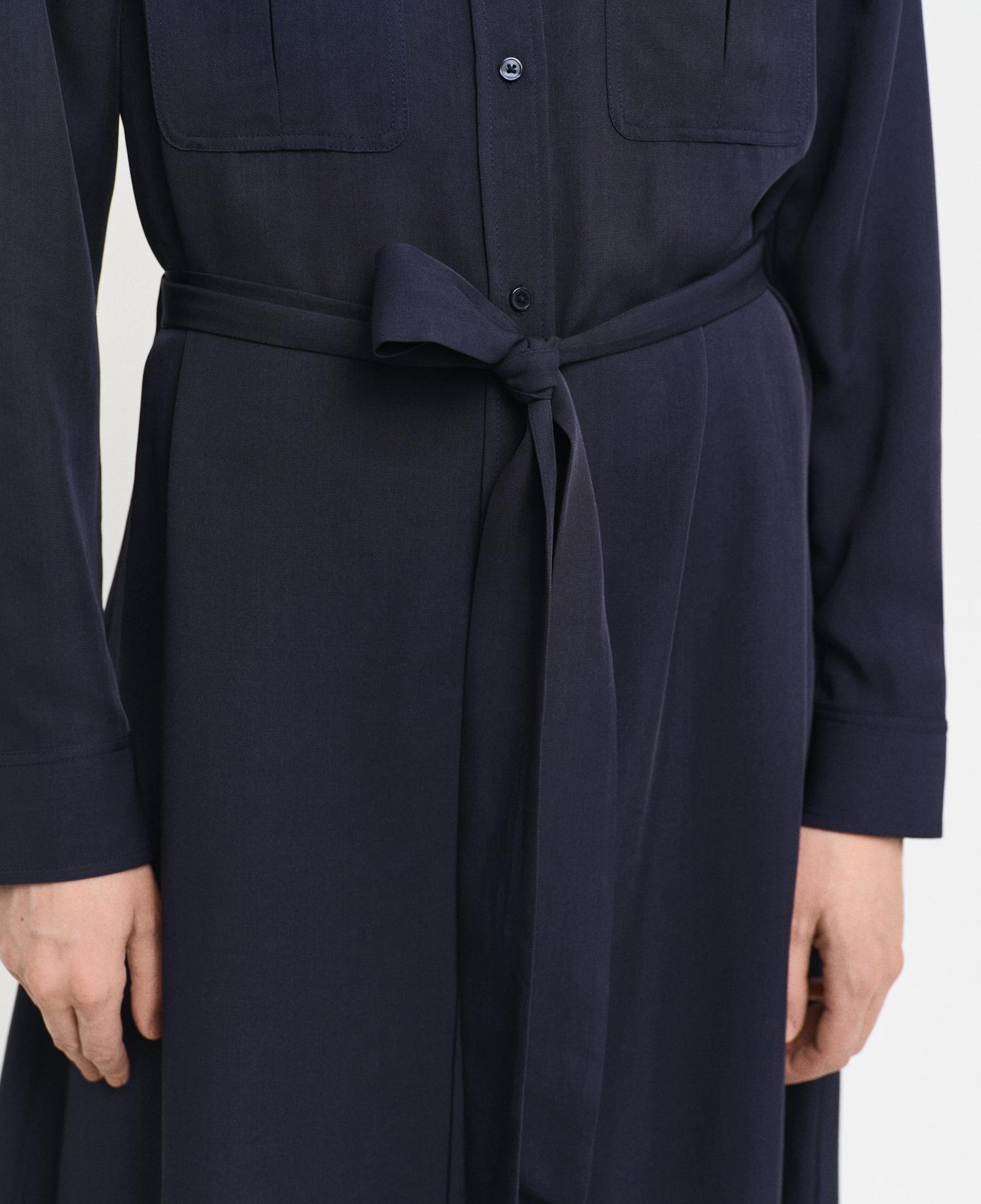 GANT Kadın Lacivert Regular Fit Düğmeli Yaka Elbise