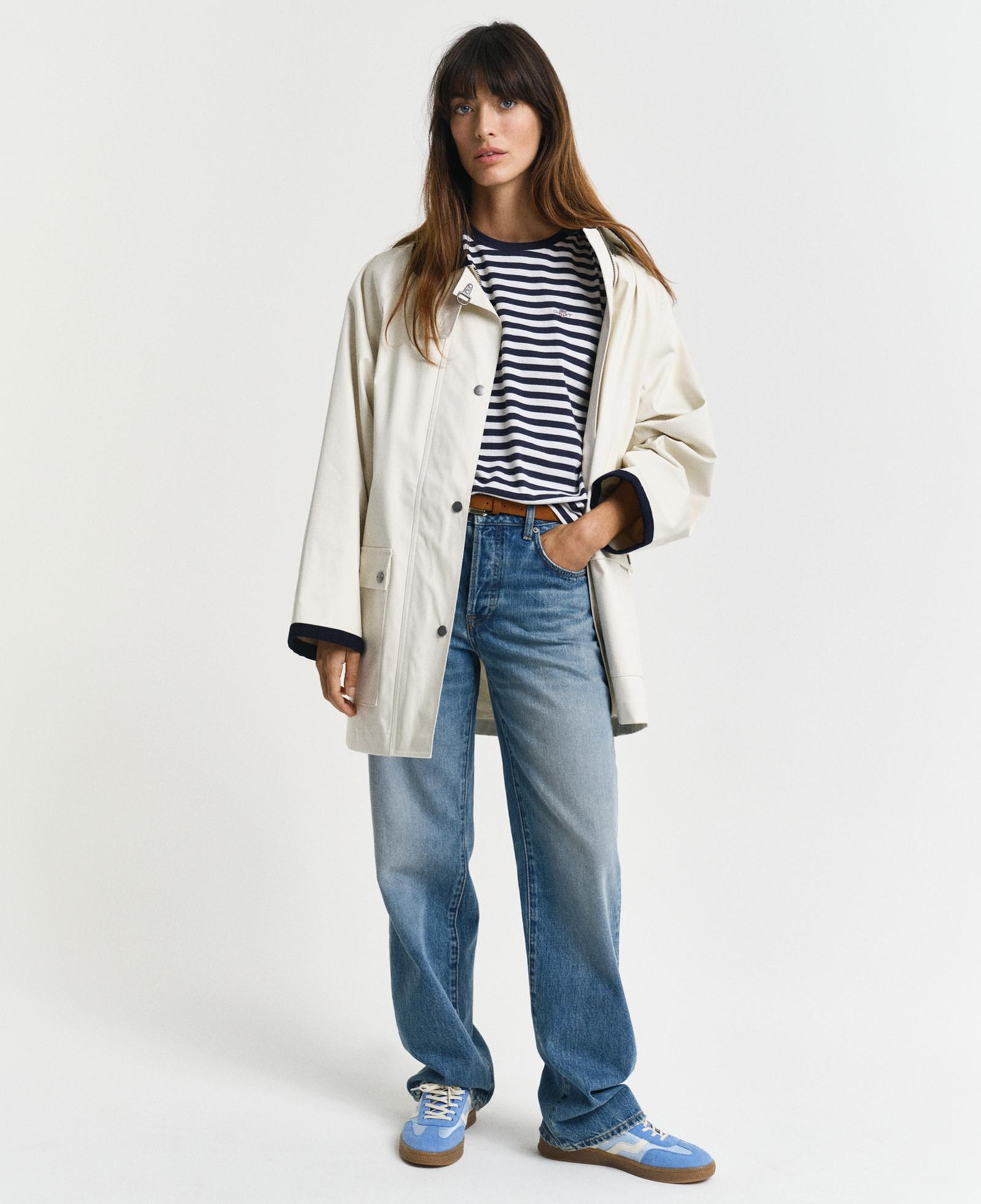 GANT Kadın Lacivert Bisiklet Yaka Regular Fit Logolu T-Shirt