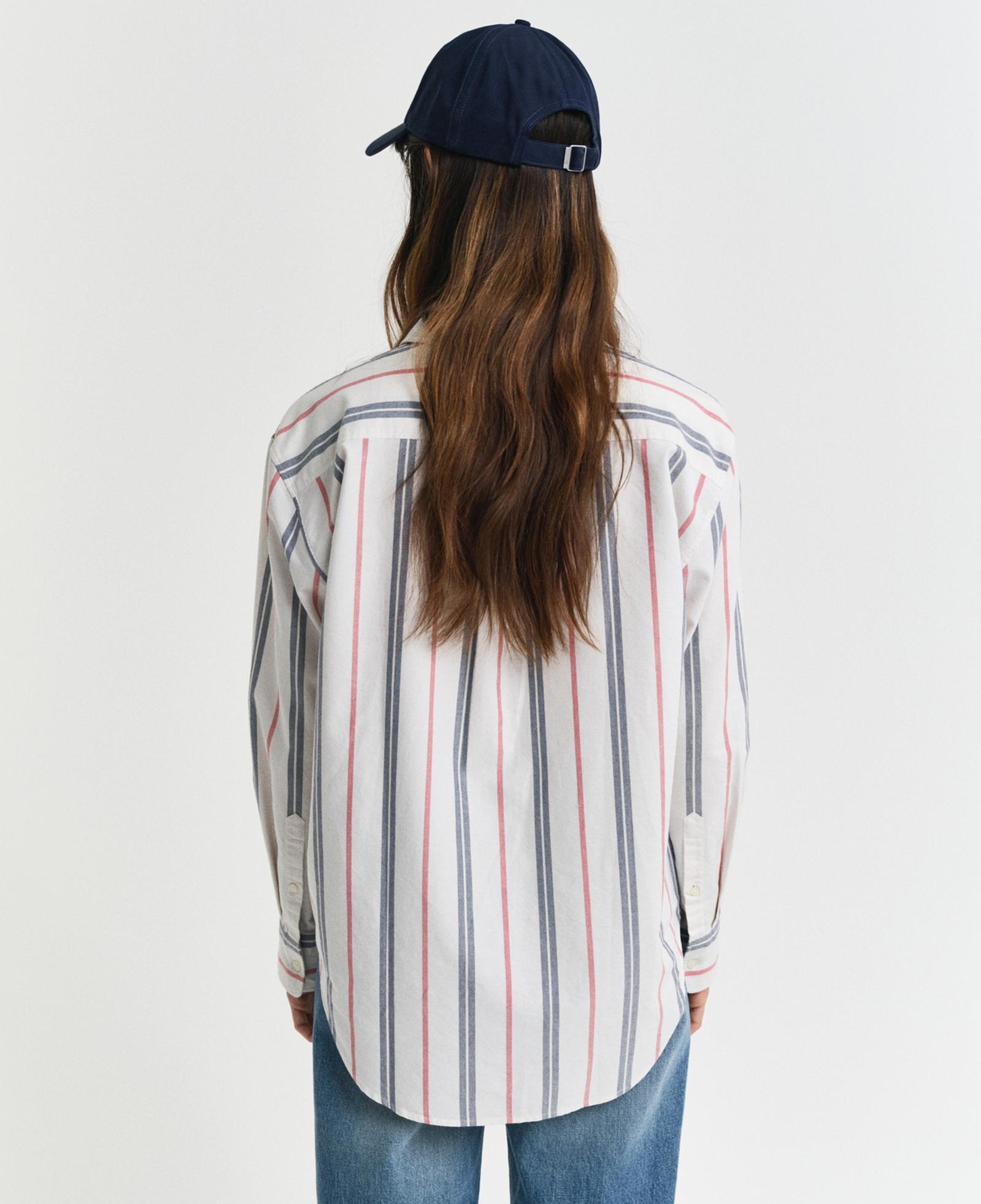 GANT Kadın Krem Relaxed Fit Klasik Yaka Çizgili Gömlek