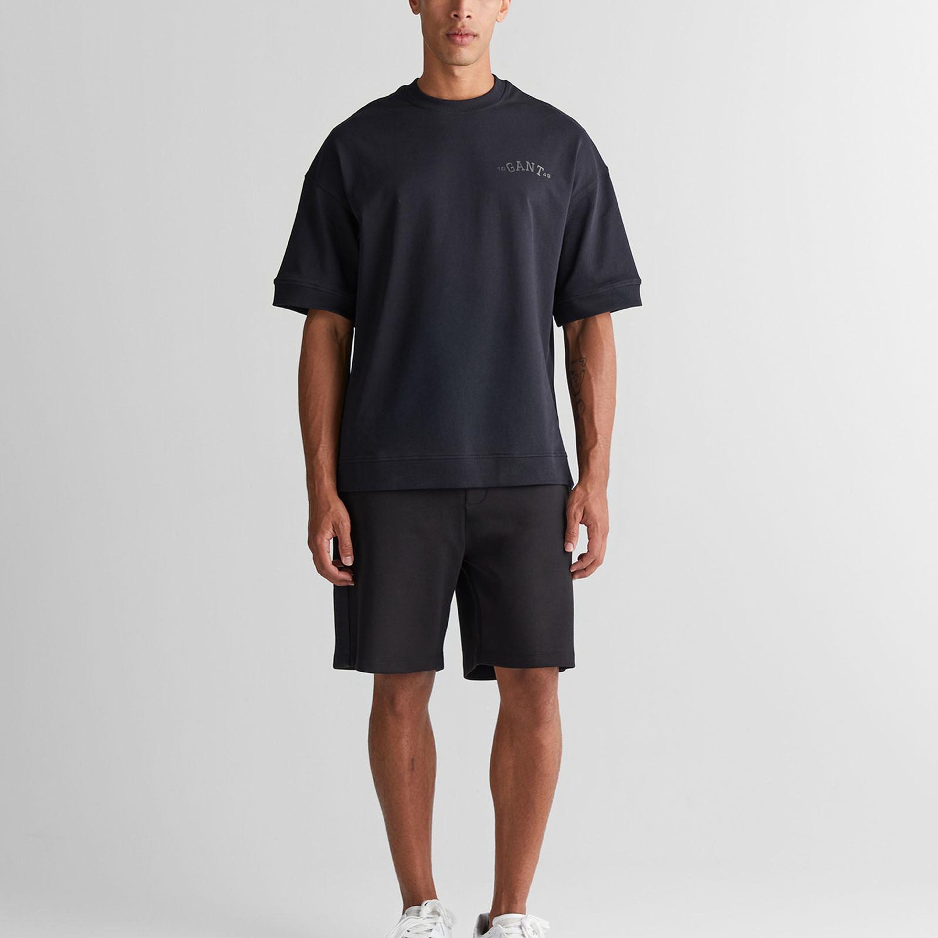 GANT Erkek Siyah Regular Fit Logolu Şort