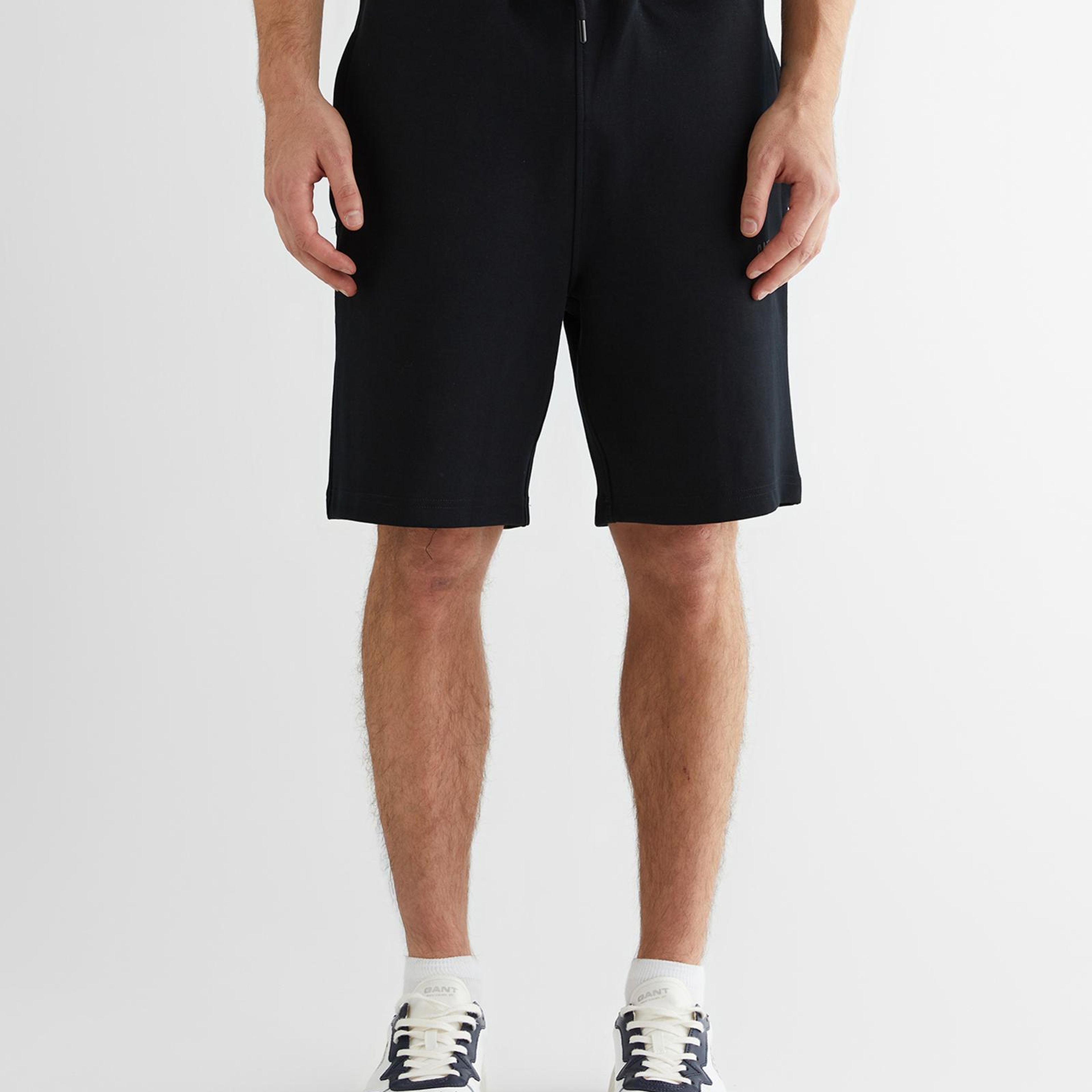 GANT Erkek Siyah Regular Fit Logolu Şort