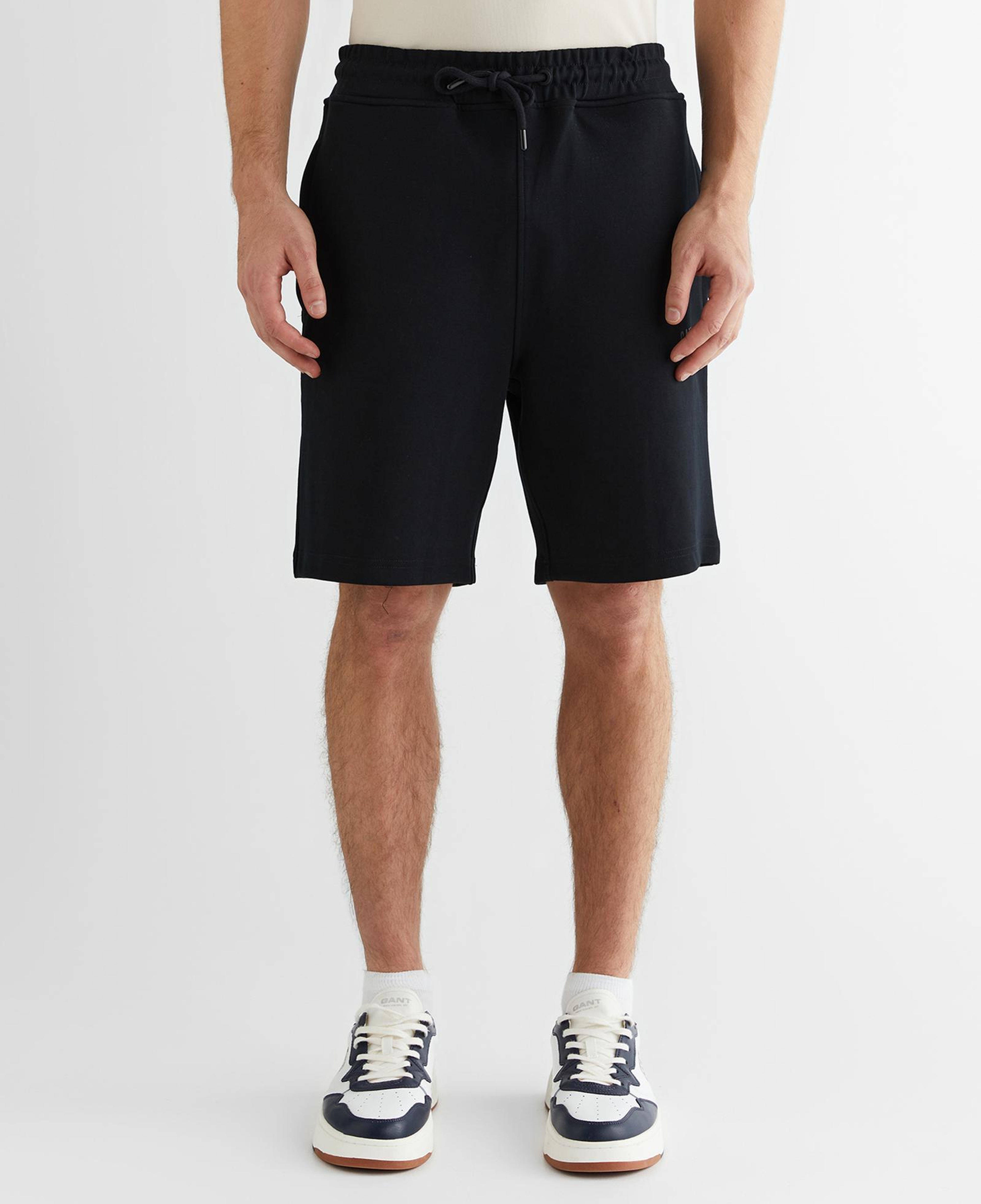 GANT Erkek Siyah Regular Fit Logolu Şort