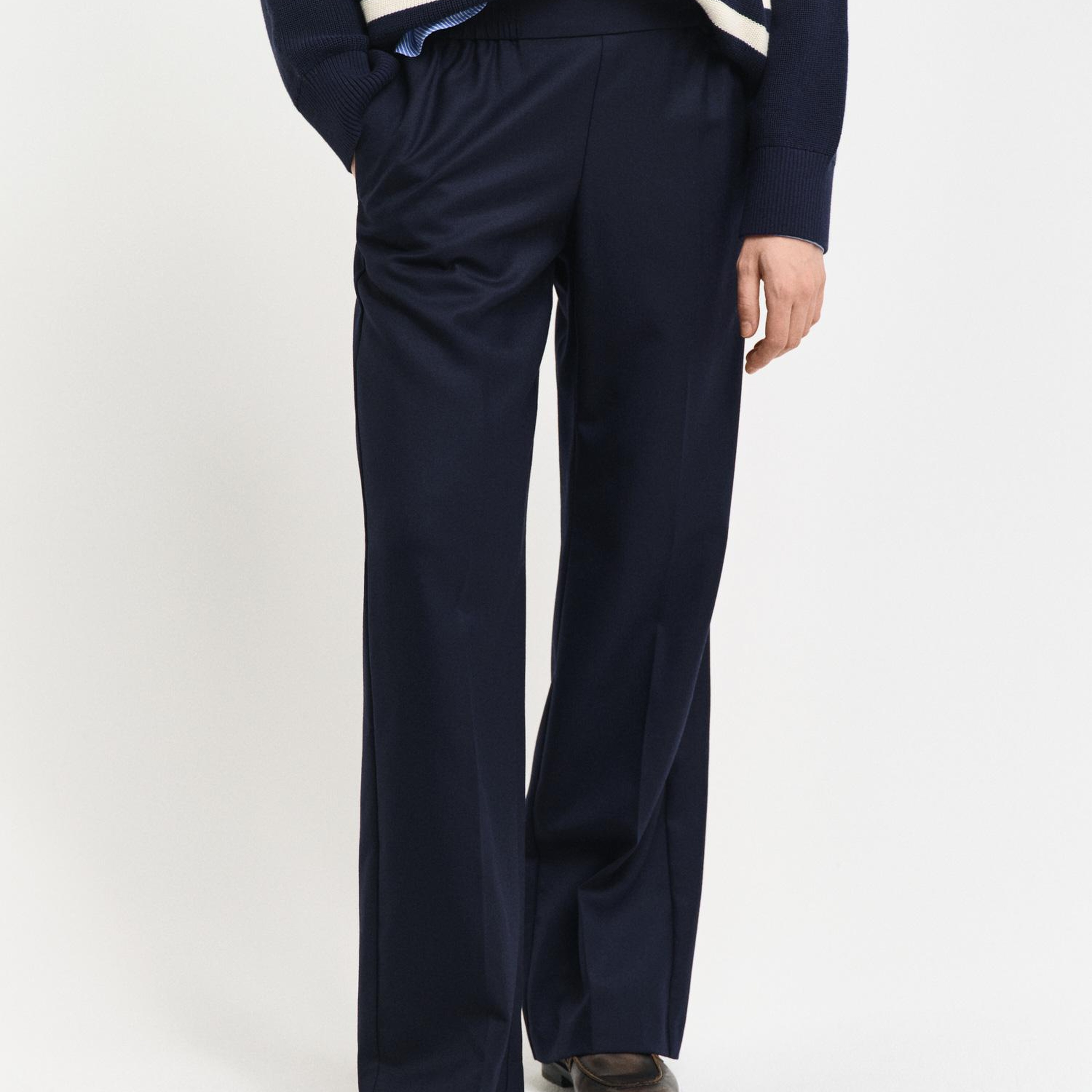 GANT Kadın Lacivert Relaxed Fit Pantolon