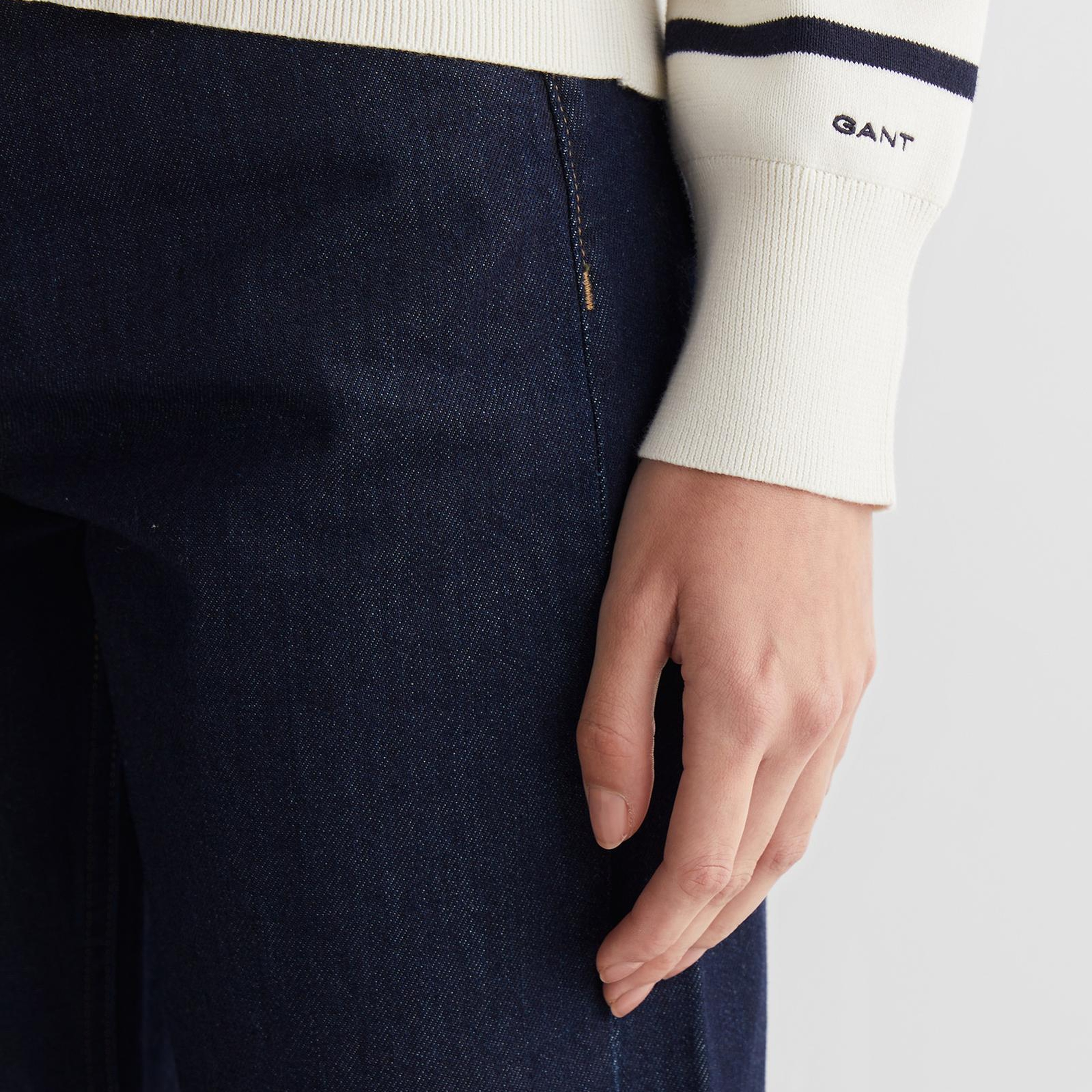 GANT Kadın Krem Regular Fit Bisiklet Yaka Çizgili Kazak