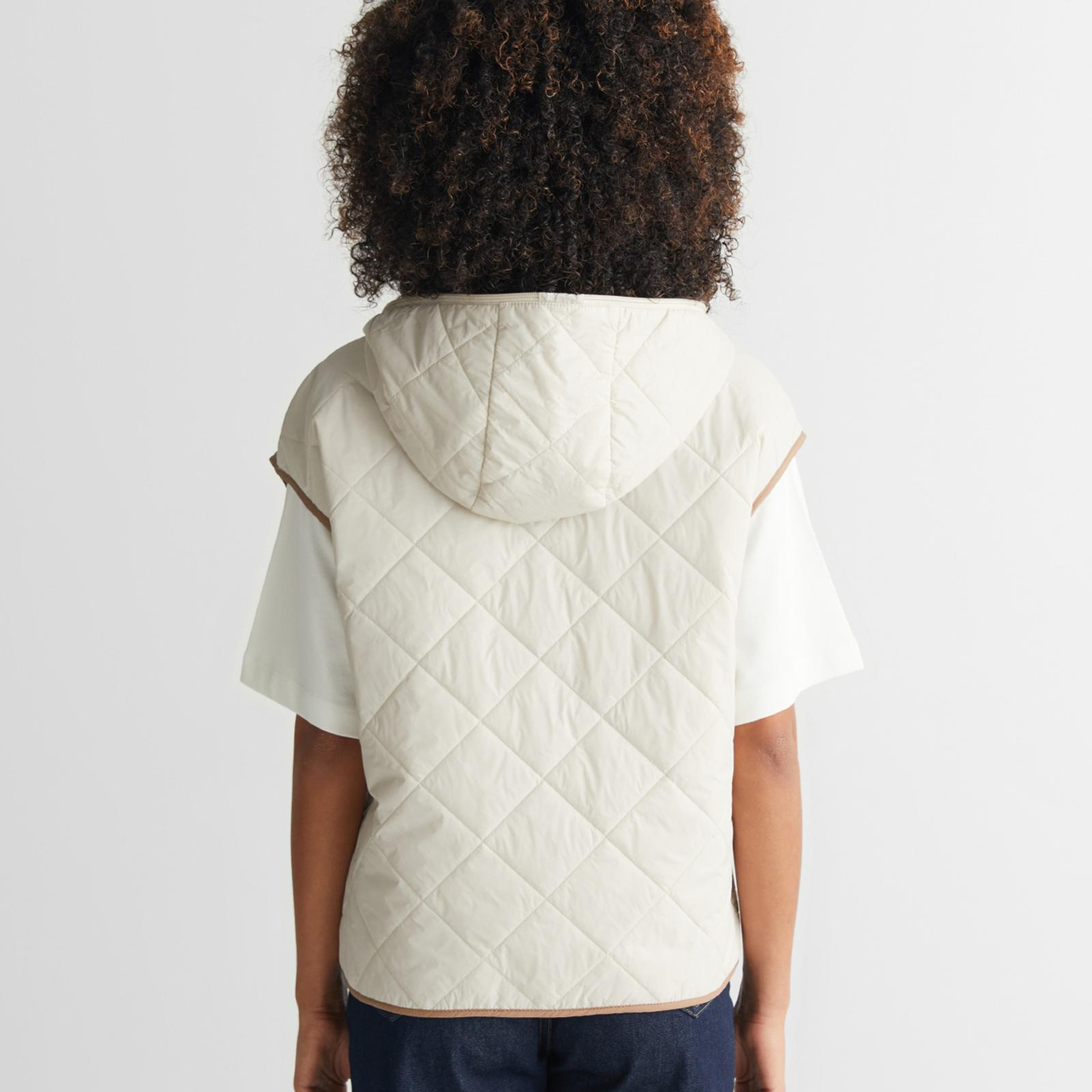 GANT Kadın Krem Kapüşonlu Logolu Yelek