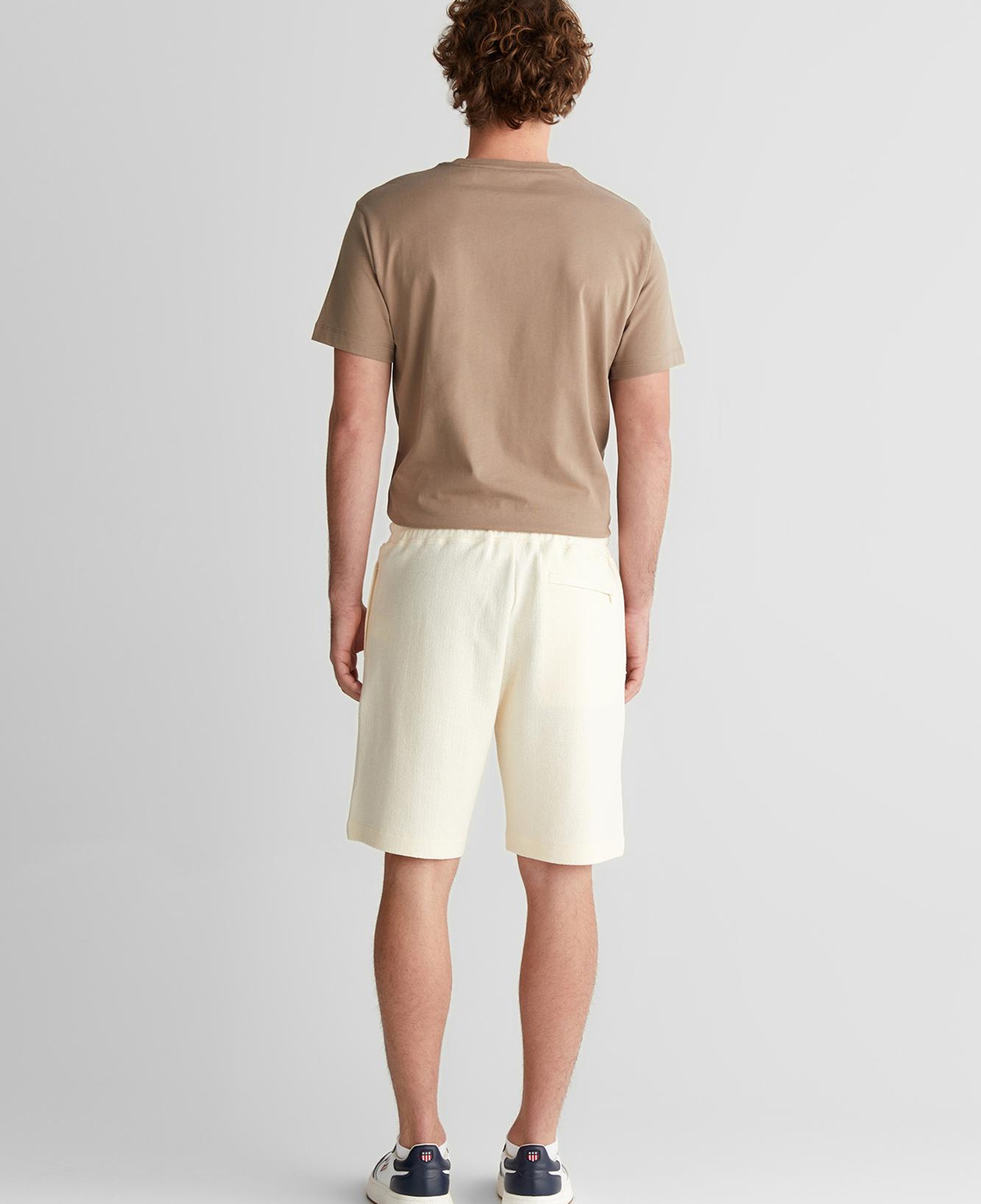 GANT Erkek Krem Düz Şort