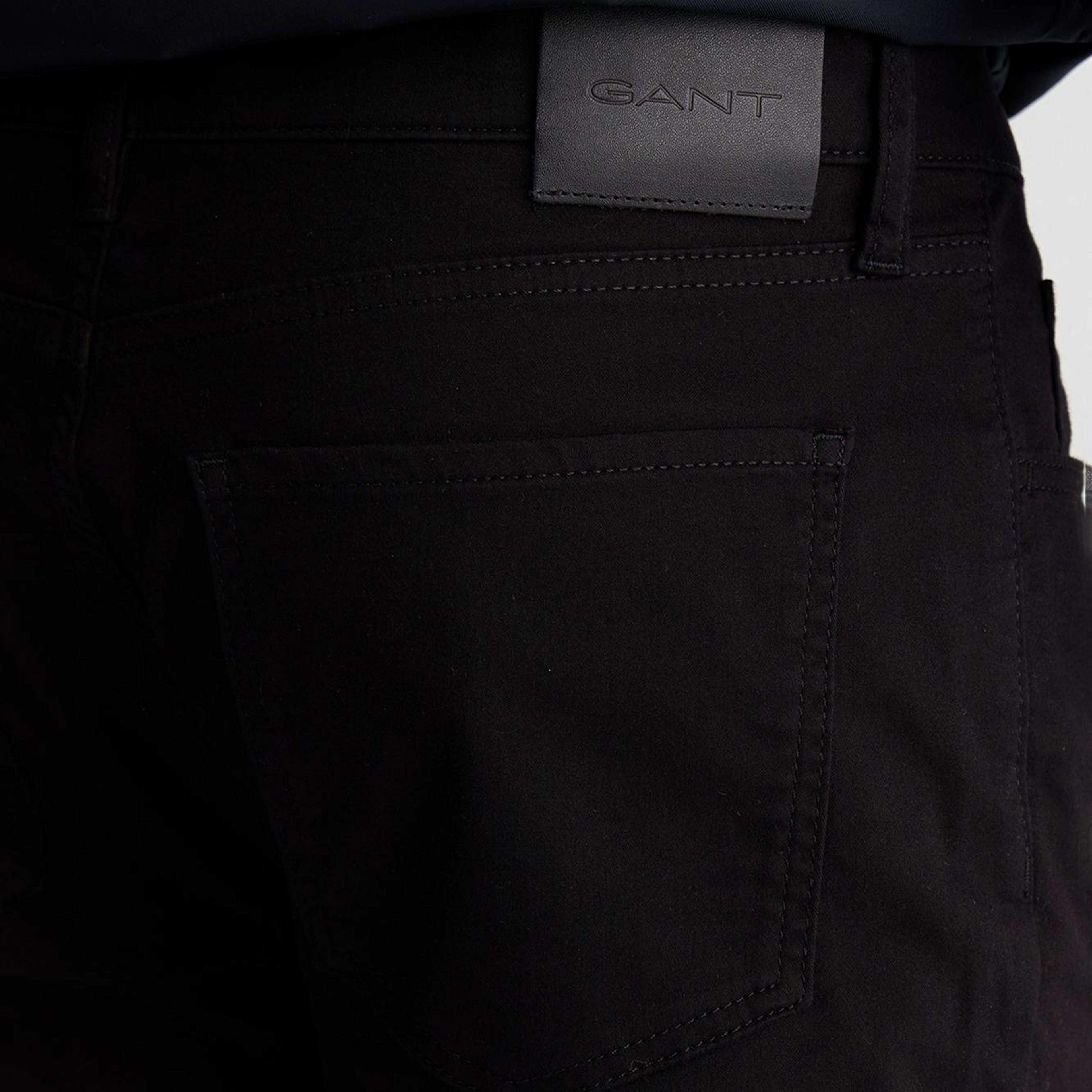 GANT Erkek Siyah Slim Fit Pantolon