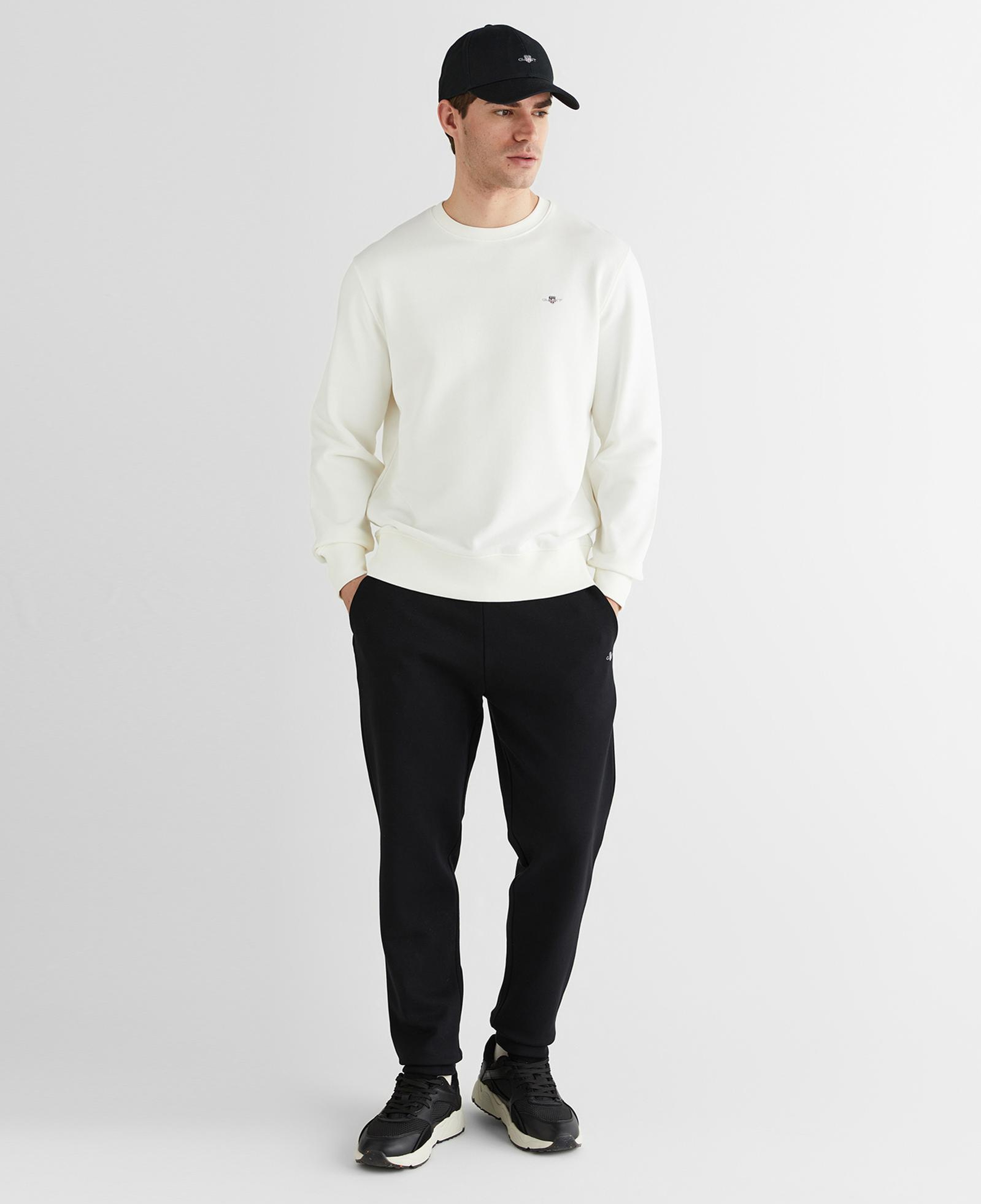 GANT Erkek Siyah Regular Fit Logolu Eşofman Altı