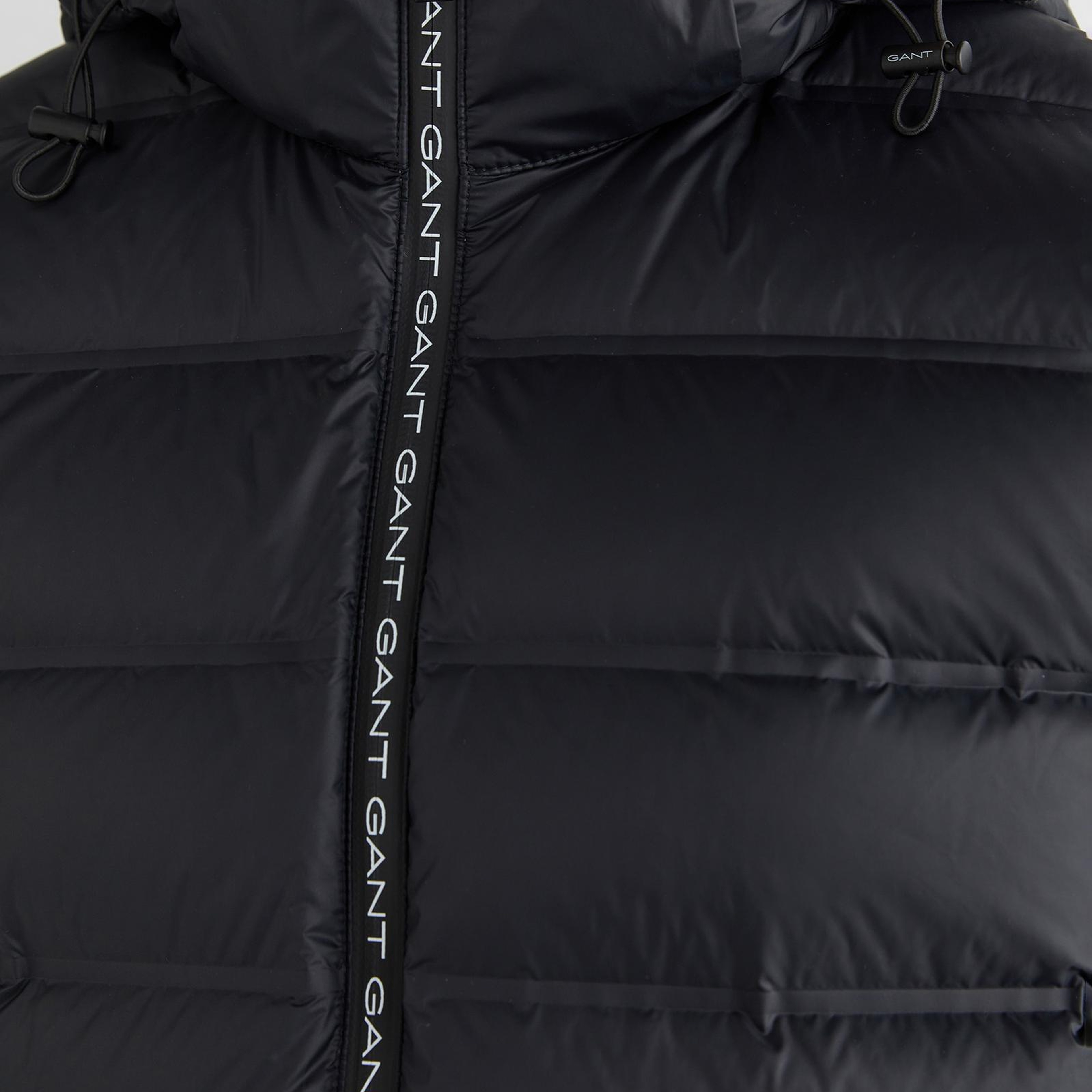 GANT Erkek Siyah Kapüşonlu Yelek