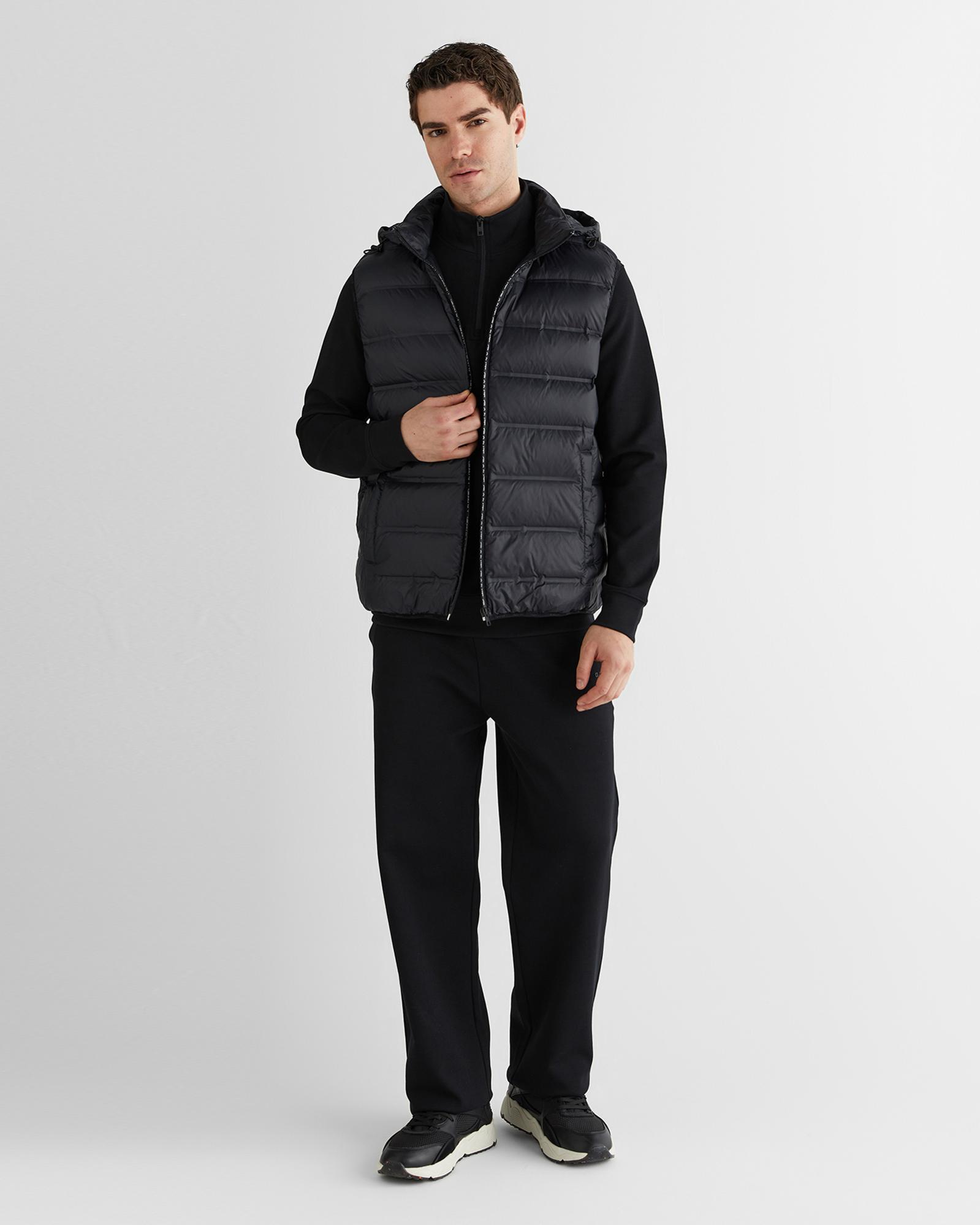 GANT Erkek Siyah Kapüşonlu Yelek