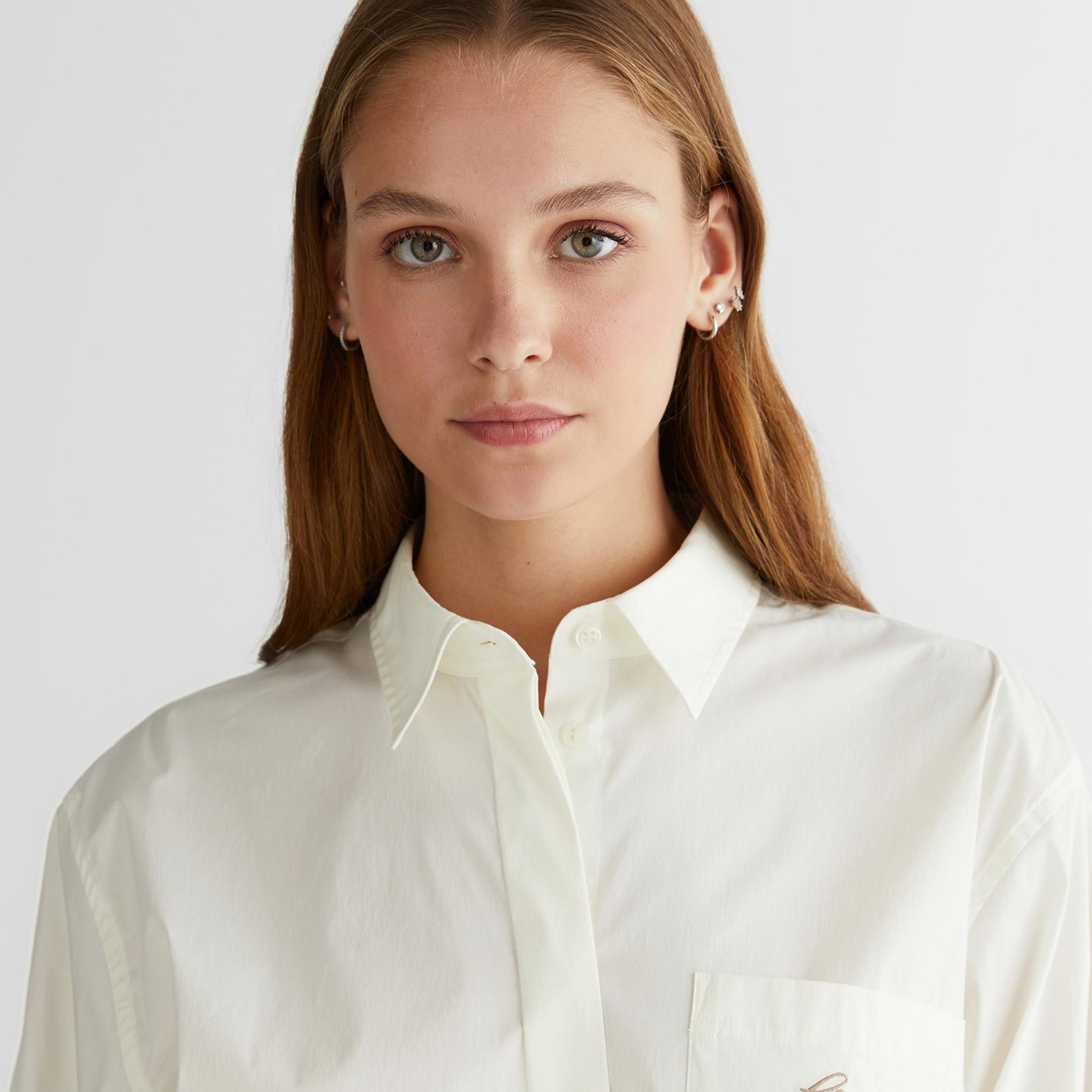 GANT Kadın Krem Klasik Yaka Gömlek