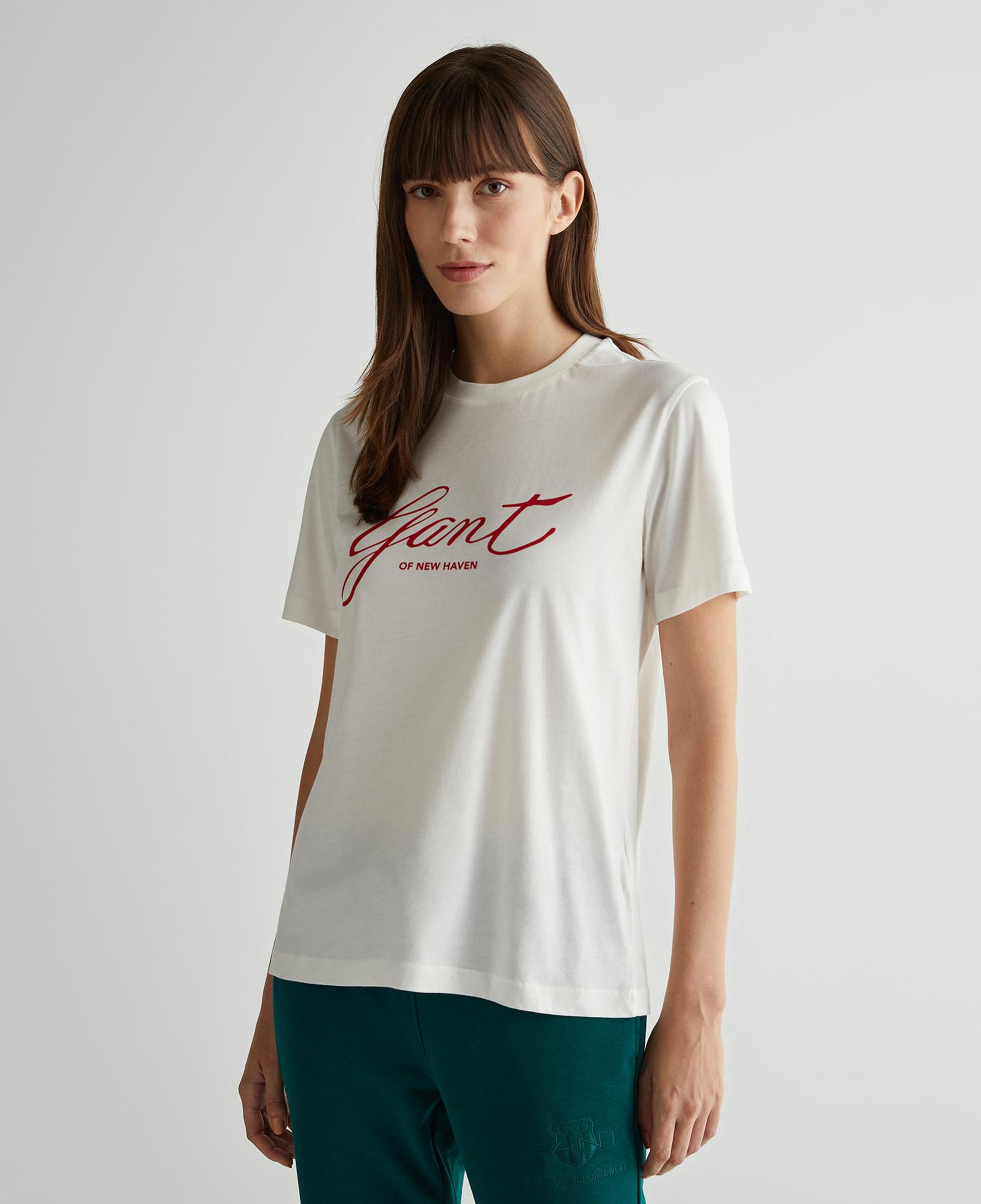 GANT Kadın Krem Regular Fit Bisiklet Yaka Logolu T-Shirt