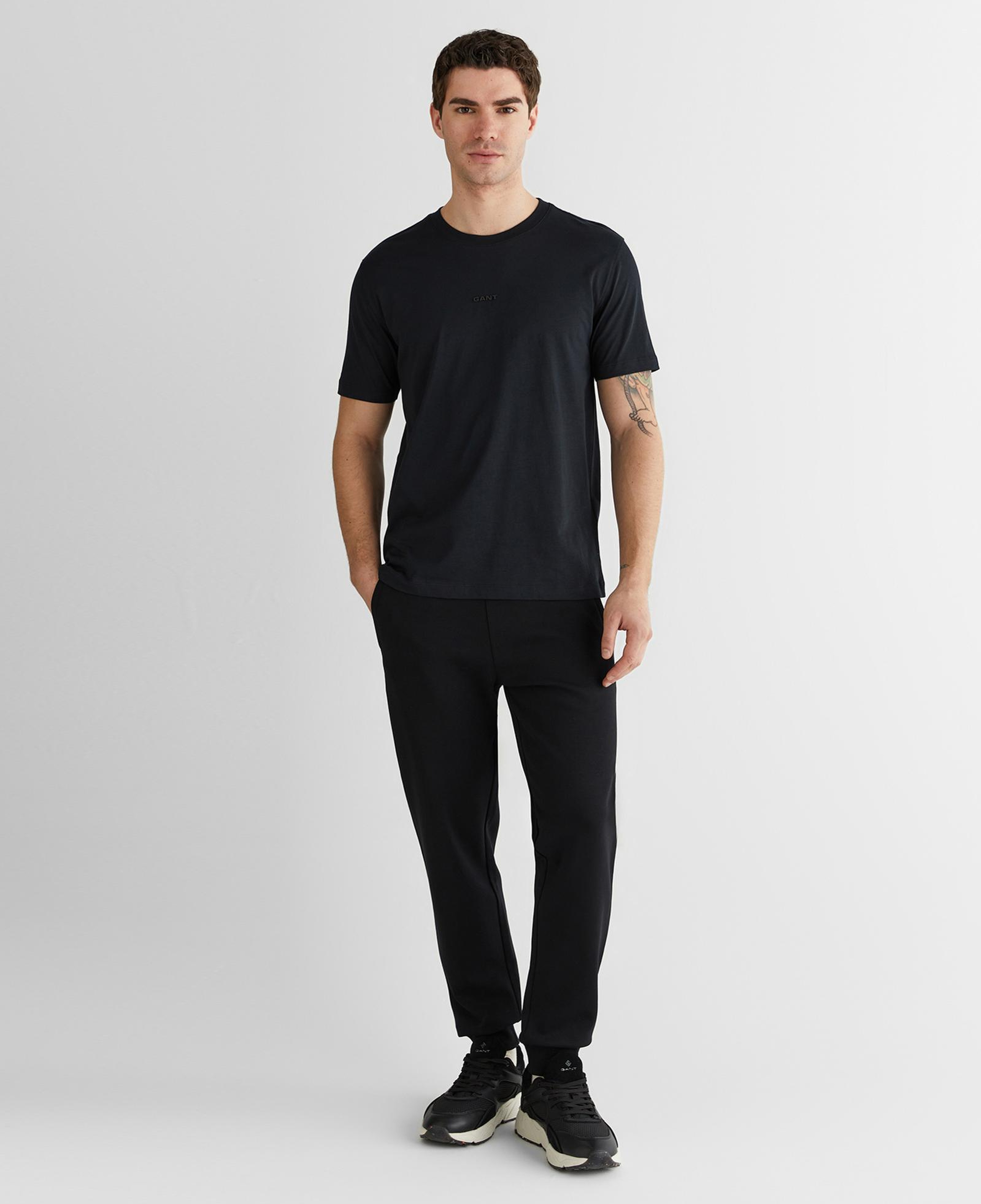 GANT Erkek Siyah Baskılı Kısa Kollu T-Shirt