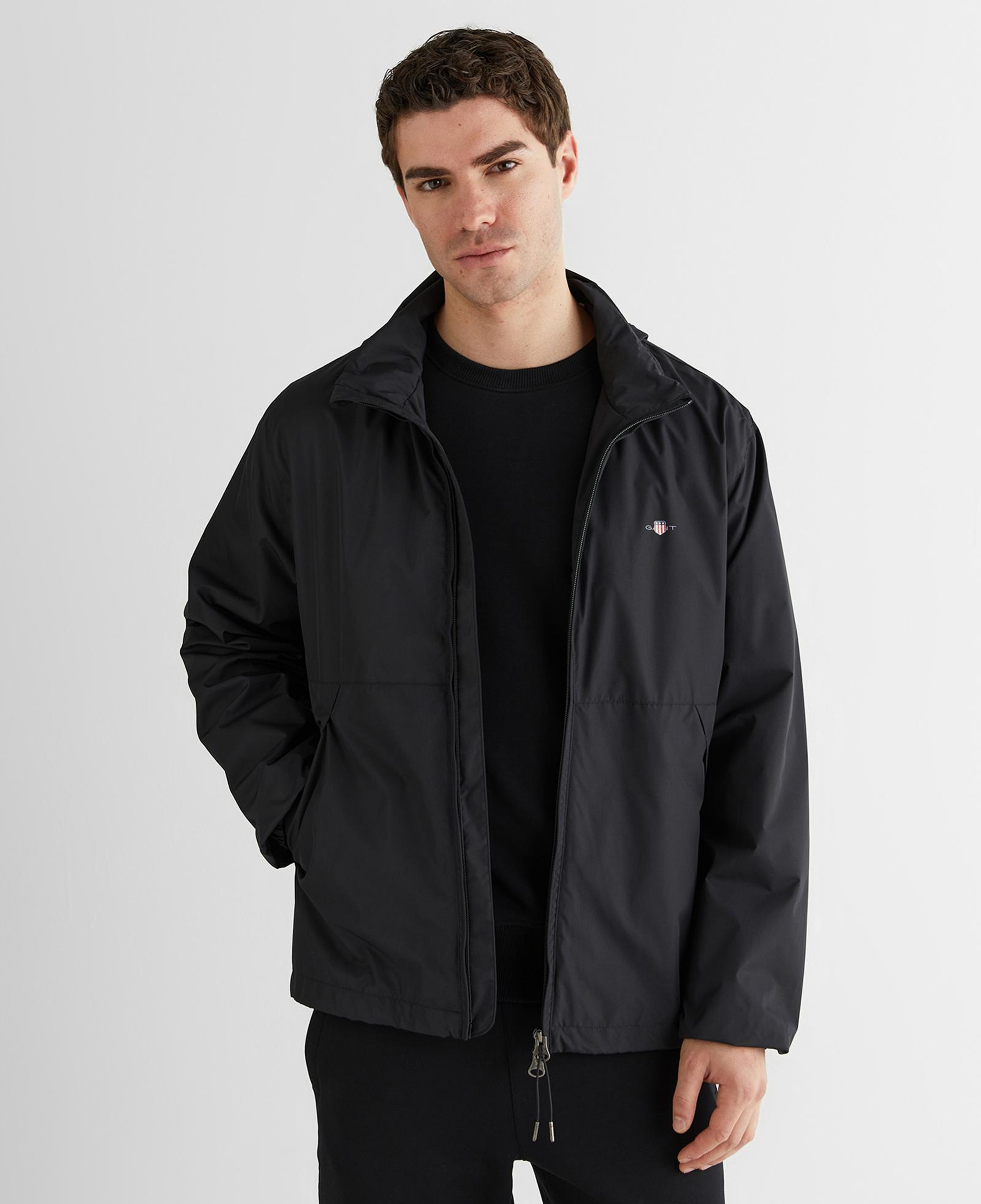 GANT Erkek Siyah Dik Yaka Logolu Yağmurluk