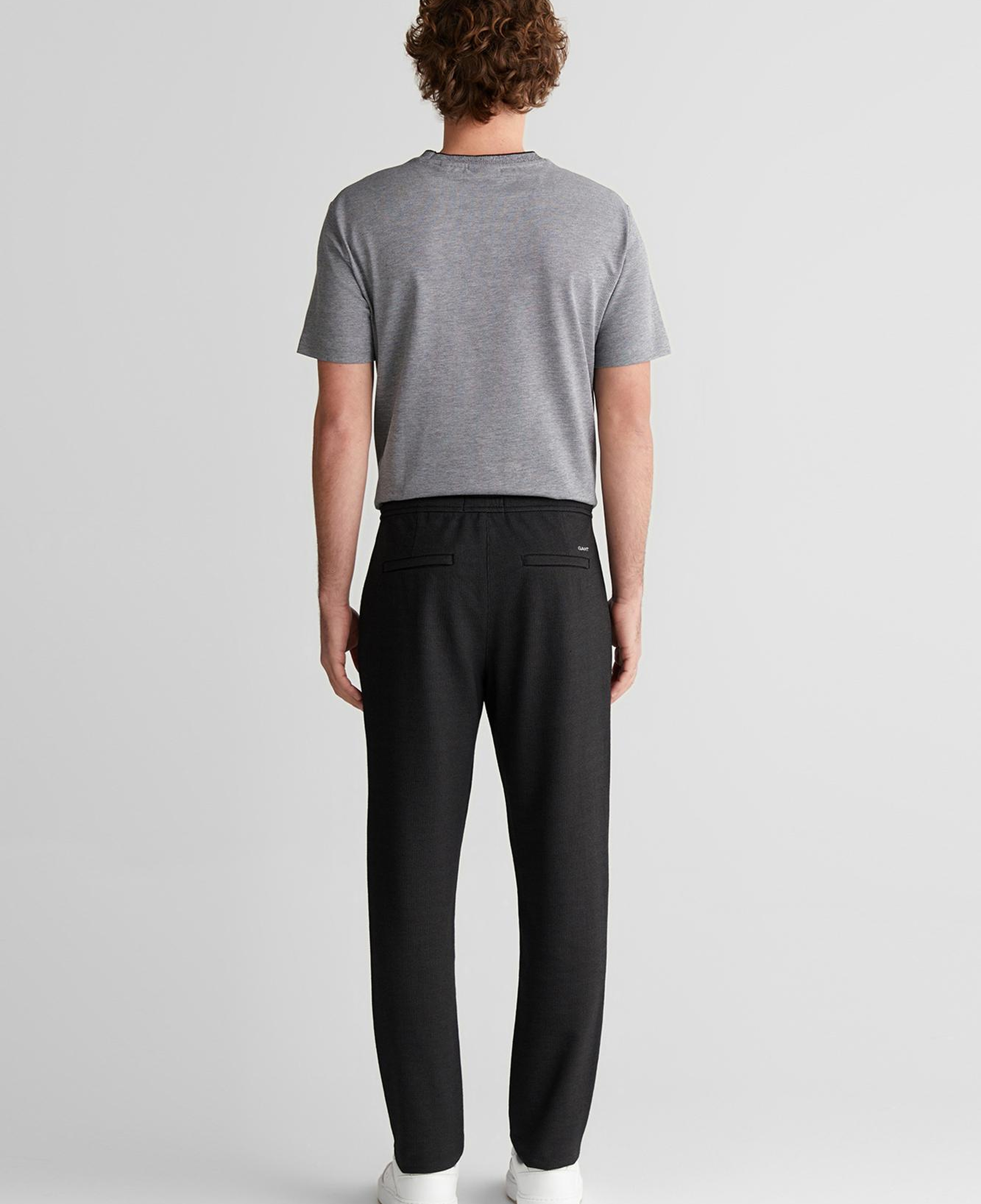 GANT Erkek Siyah Regular Fit Jogger Pantolon