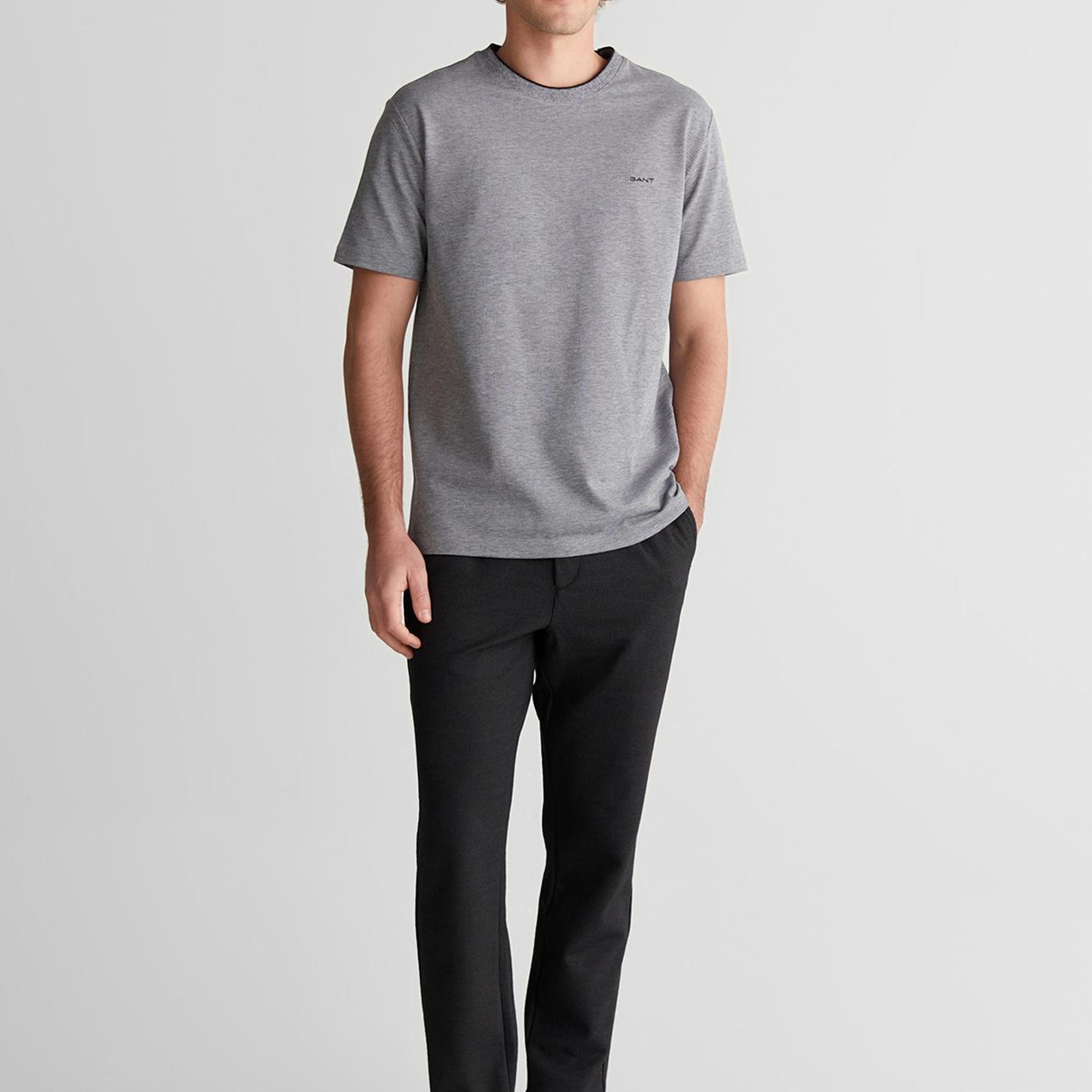 GANT Erkek Siyah Regular Fit Jogger Pantolon