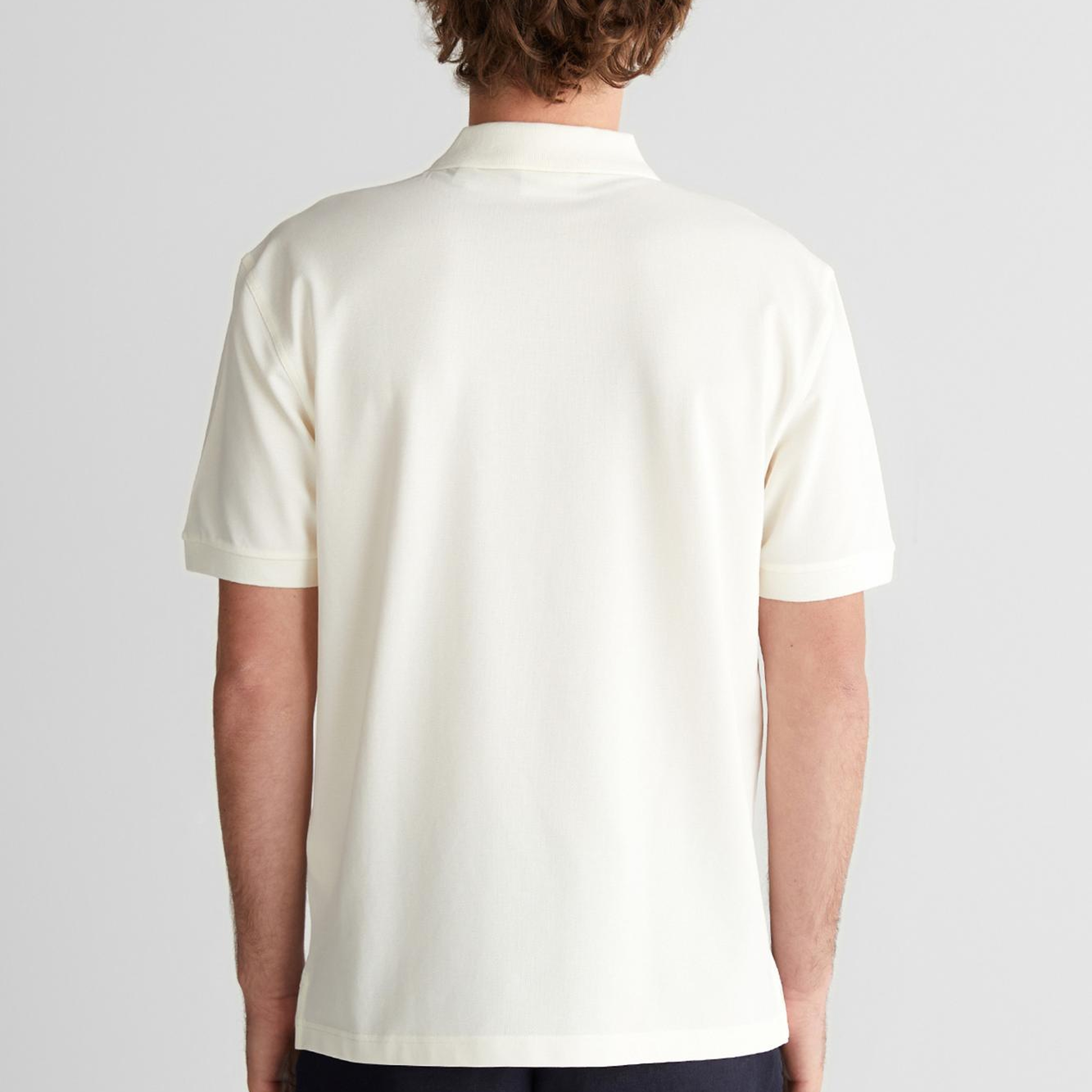 GANT Erkek Beyaz Regular Fit Yarım Fermuarlı Baskılı Polo Yaka T-Shirt