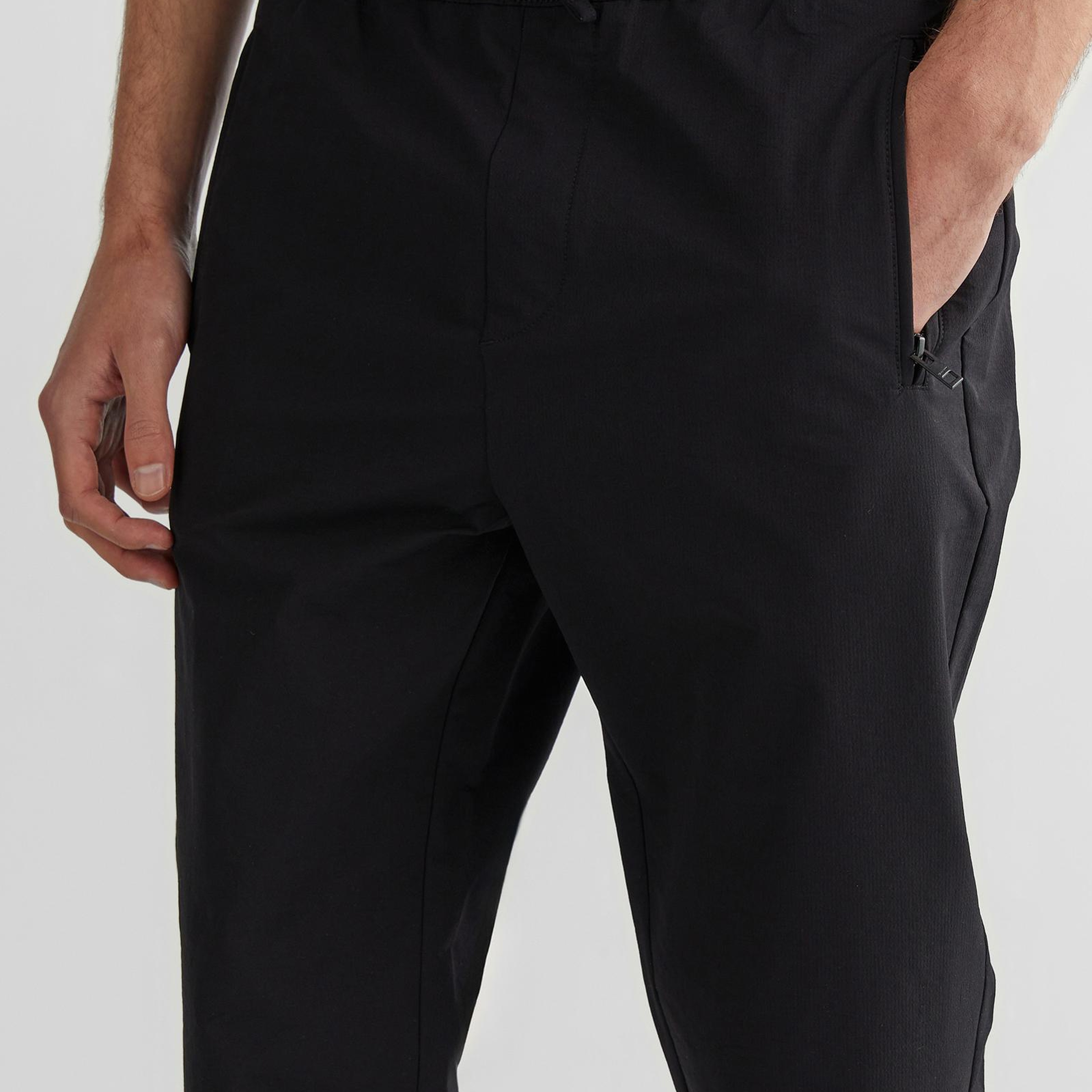 GANT Erkek Siyah Regular Fit Jogger Pantolon