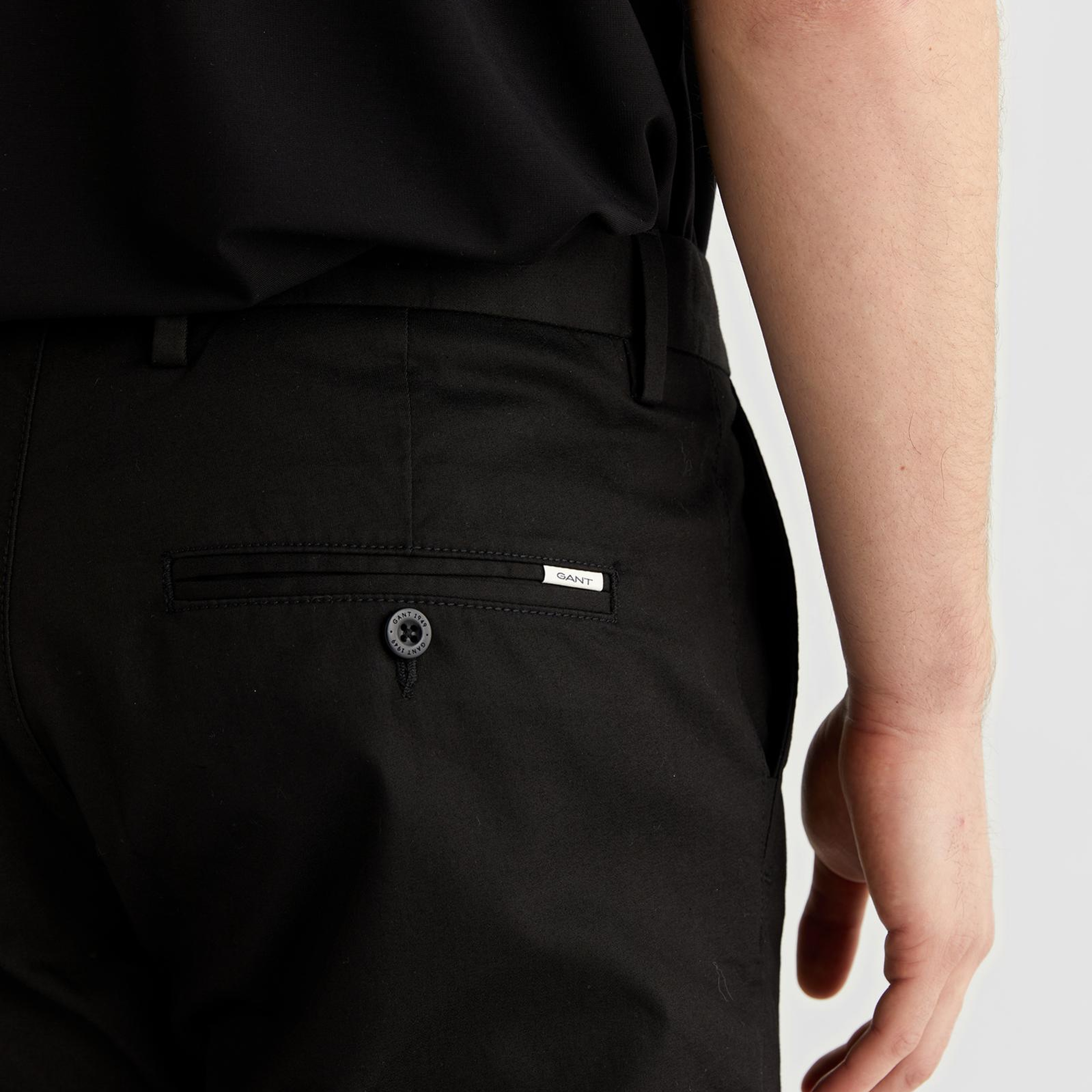 GANT Erkek Siyah Slim Fit Pantolon